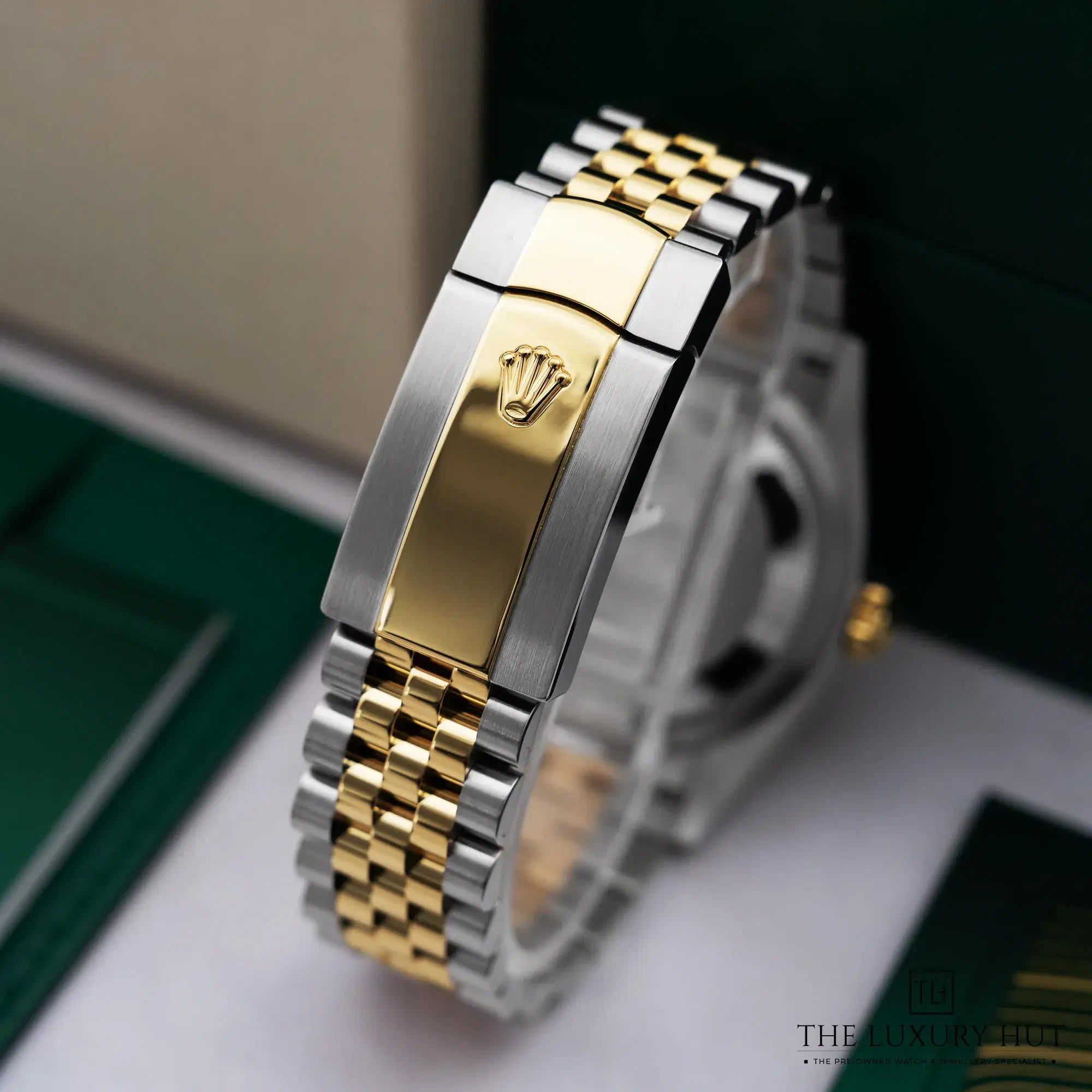 2026/10/137d4b64-78e4-4a8c-a444-03550fea08b7Rolex_Datejust_36_Olive_Green_Roman_Diamond_Dial_LB1068-d.jpg.webp