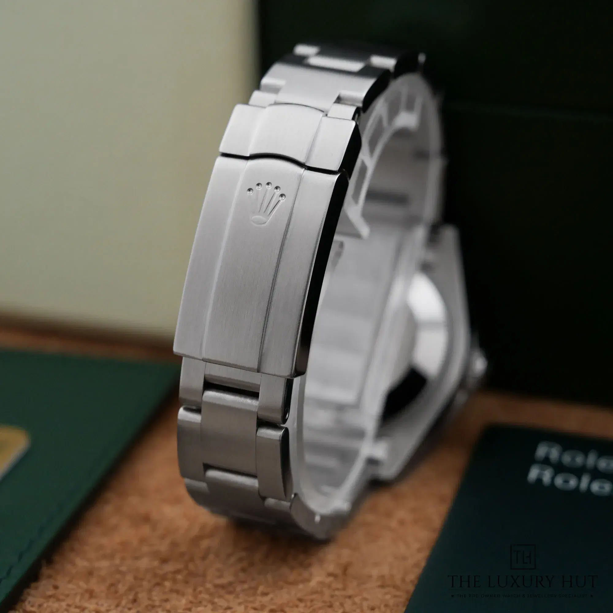 2026/10/30858ead-9ec3-4ad4-9172-63c3f1b0ac94Rolex_Oyster_Perpetual_31mm_Steel_Silver__53455-e.jpg.webp