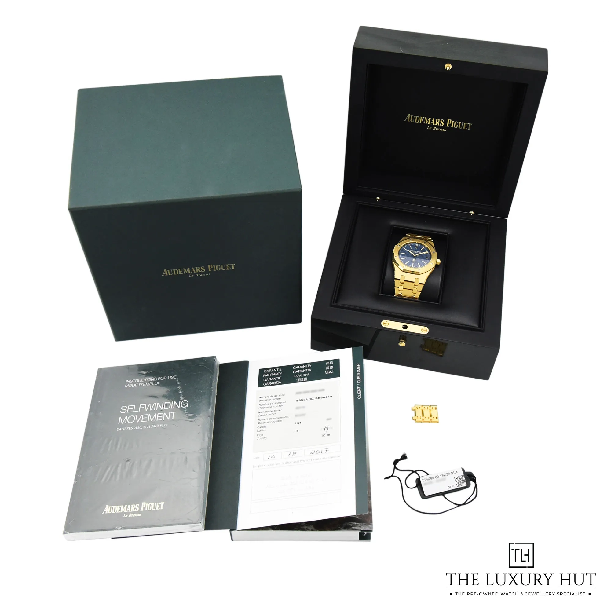 2026/10/31371683-8abe-4d3c-bd1e-5fe7555c94caAudemars_Piguet_Royal_Oak_Yellow_Gold_39mm_Blue_LB893-f.jpg.webp