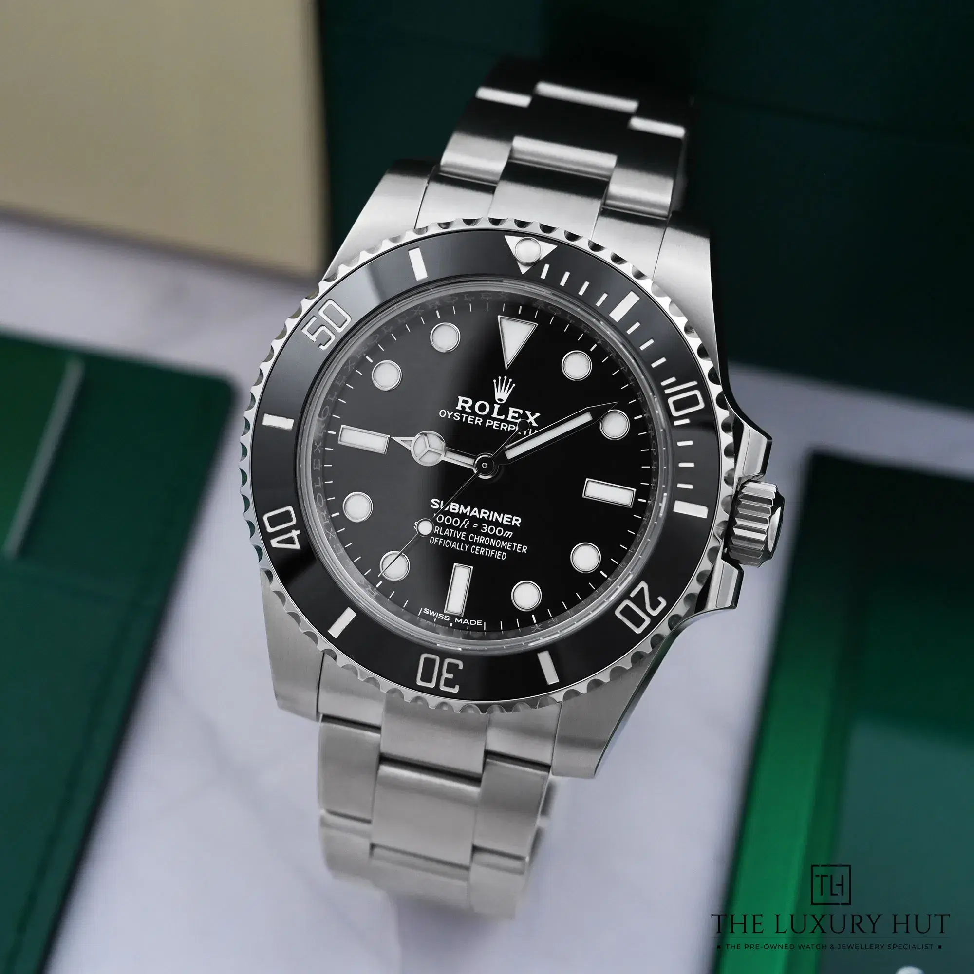 2026/10/32da568b-e0c9-4eb3-b34c-8ee625e062e7Rolex_Submariner_No_Date_Steel_Black_LB1044-b.jpg.webp