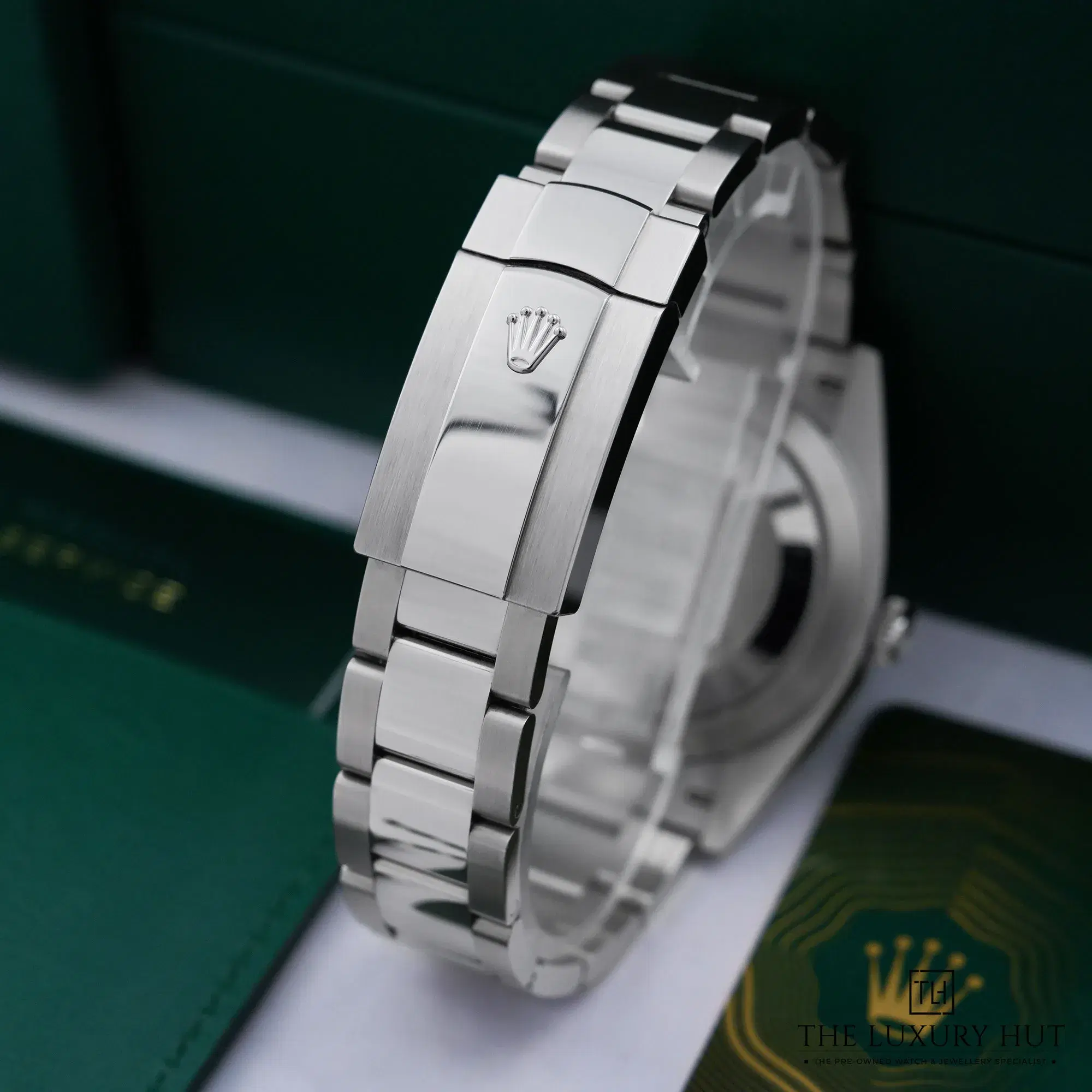 2026/10/41bc8858-9246-4b9e-8b85-380672b004e2Rolex_Datejust_41_Steel_&_White_Gold_Mint_Green_53527-e.jpg.webp