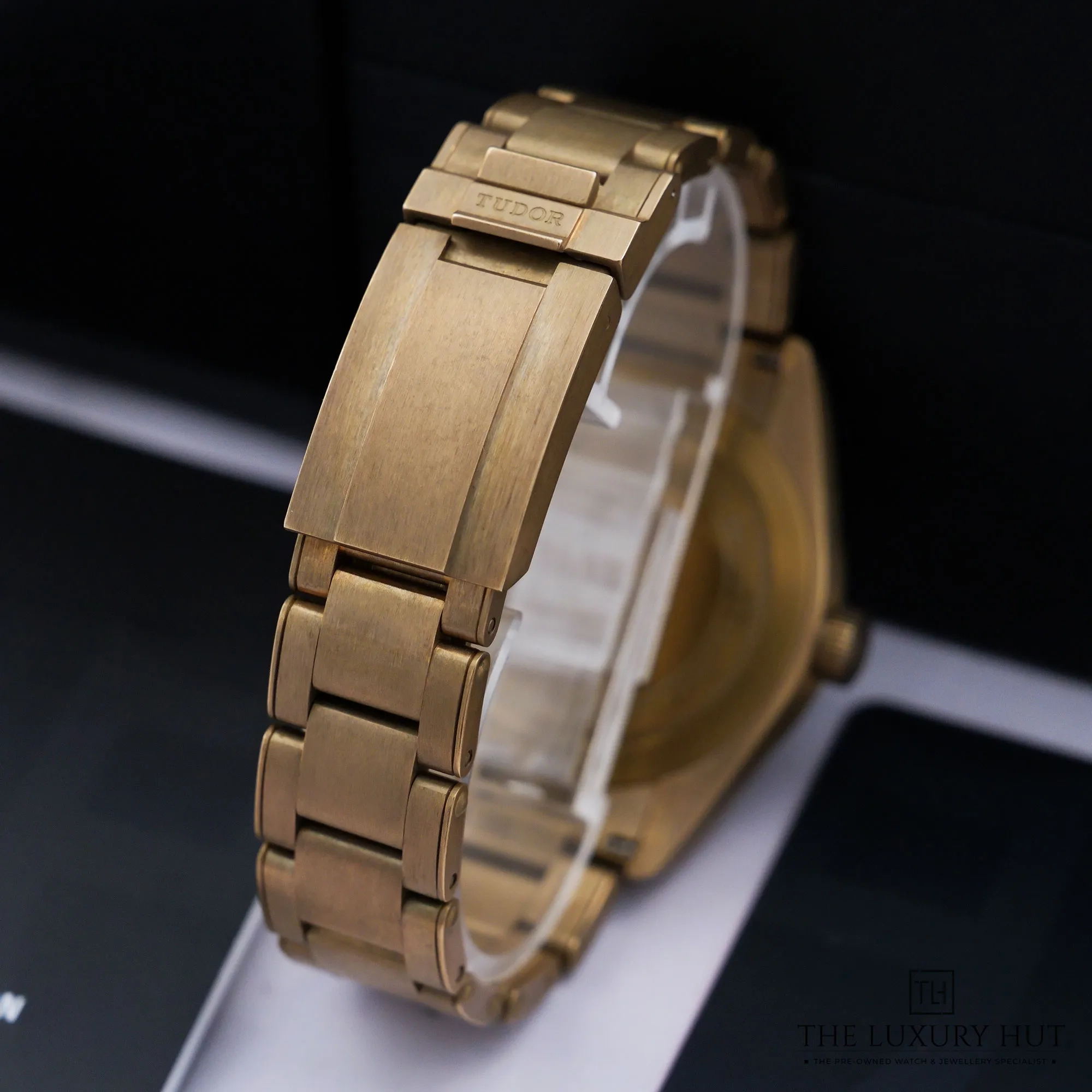 2026 10 4be8cb00 f46e 444e a6a8 9d3ae60dd49fTudor Black Bay Fifty Eight Bronze 39mm Brown Dial LB1086 e jpg webp