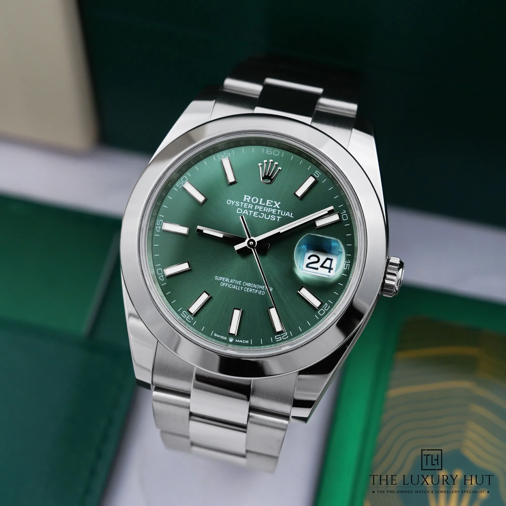 2026/10/50afc2c9-e270-4527-9660-55841a58b2b8Rolex_Datejust_Stainless_Steel_41mm_Green_Baton_53414-b.jpg.webp