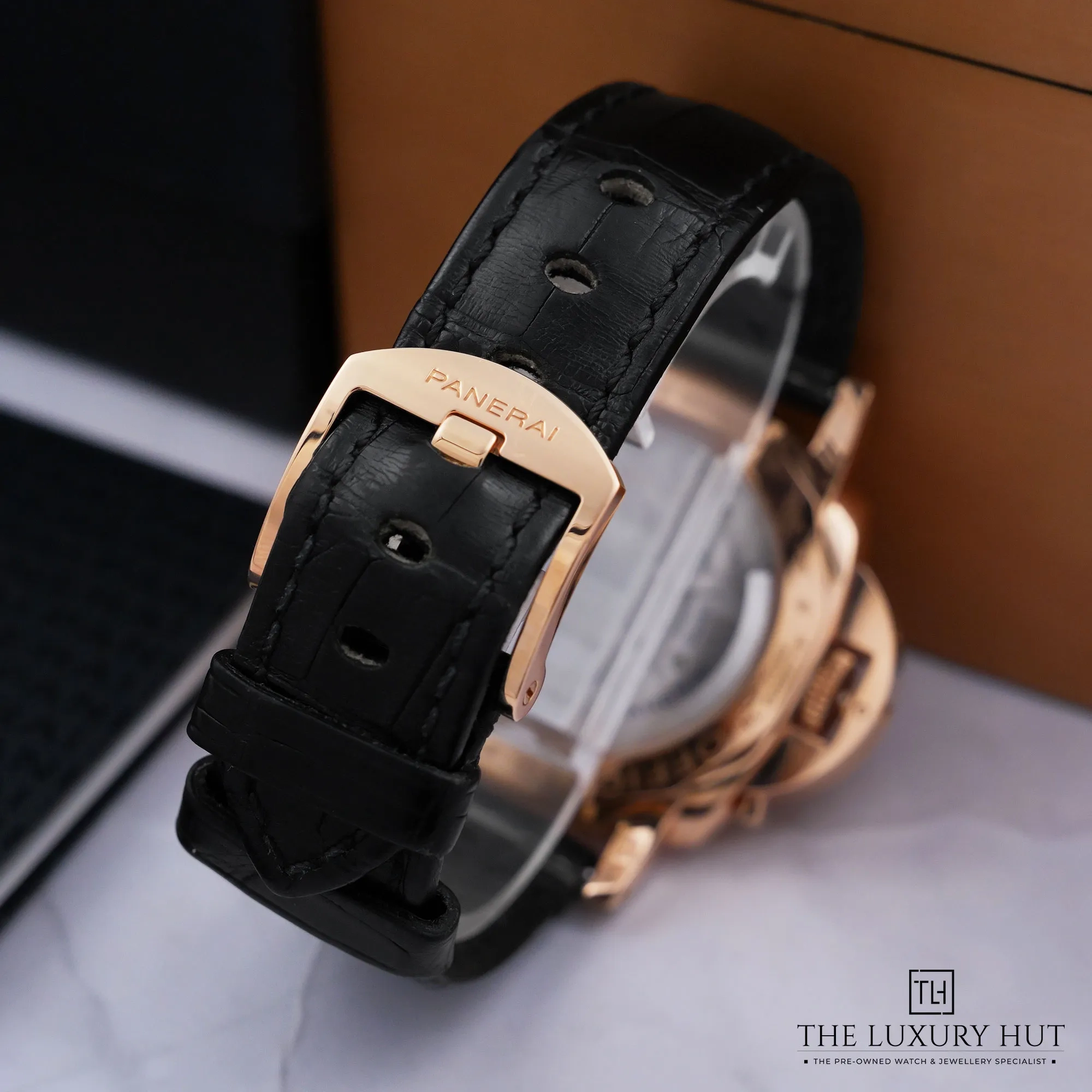 2026/10/583aea52-a5da-42b8-b958-4e17114fd8f2Panerai_Luminor_Due_Rose_Gold_38_Black_53446-e.jpg.webp