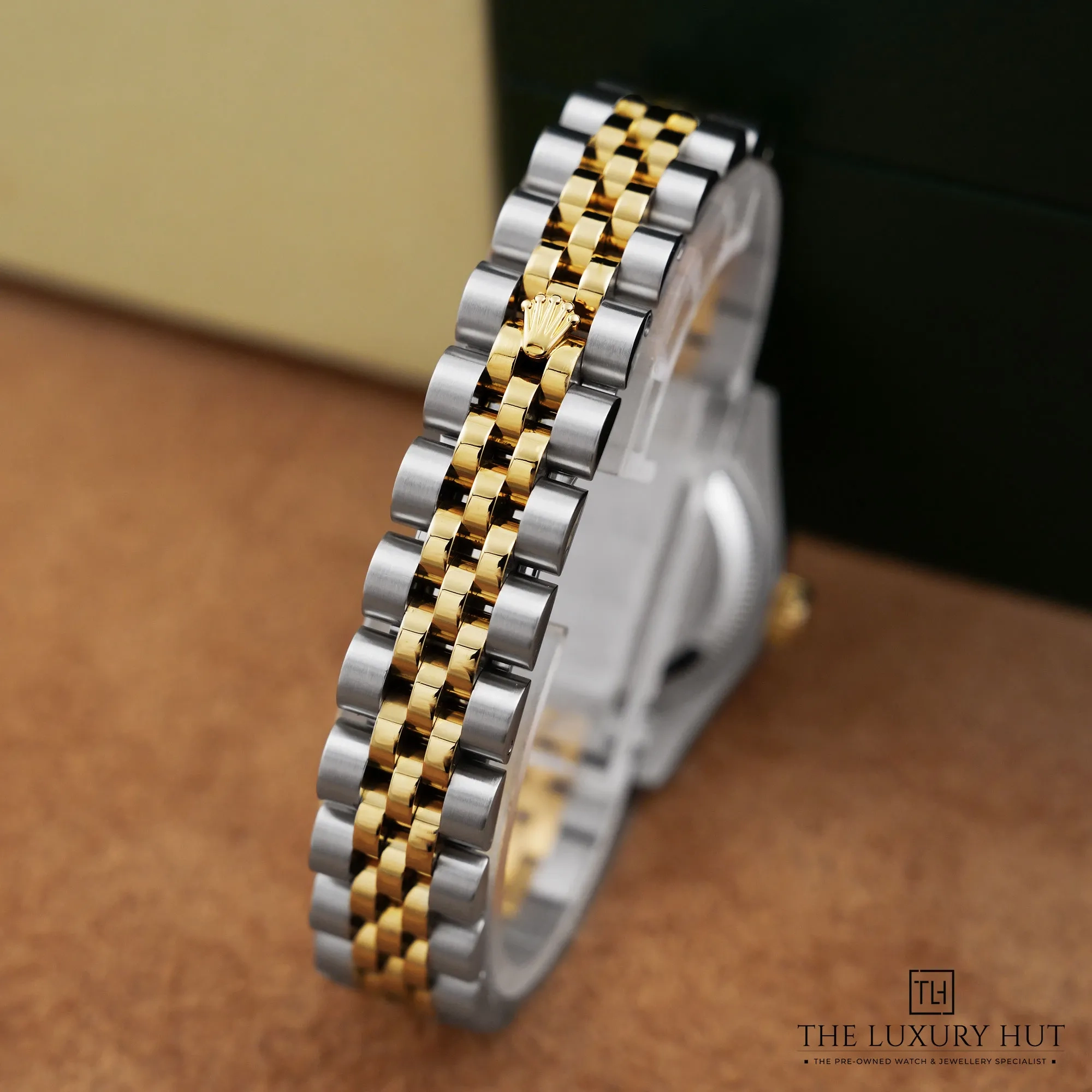 2026/10/5e977a13-a84e-426a-a874-bdad2a94e5e2Rolex_Lady_Datejust_Steel_Gold_Champagne_Dial_53347-d.jpg.webp