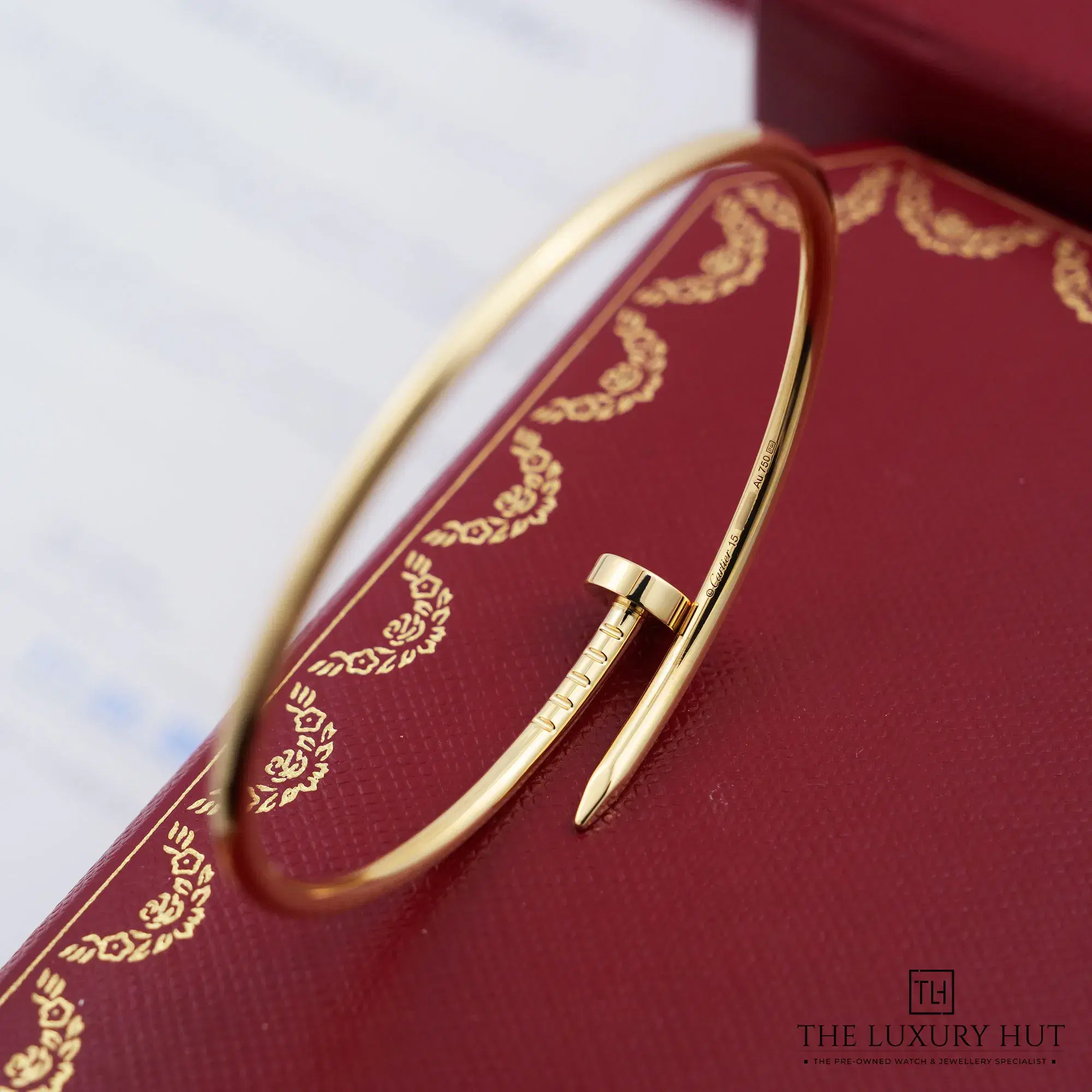 2026/10/5f841d21-ff73-47a6-a76f-bd83a2317433Cartier_Yellow_Gold_Juste_Un_Clou_Bracelet_53487-d.jpg.webp
