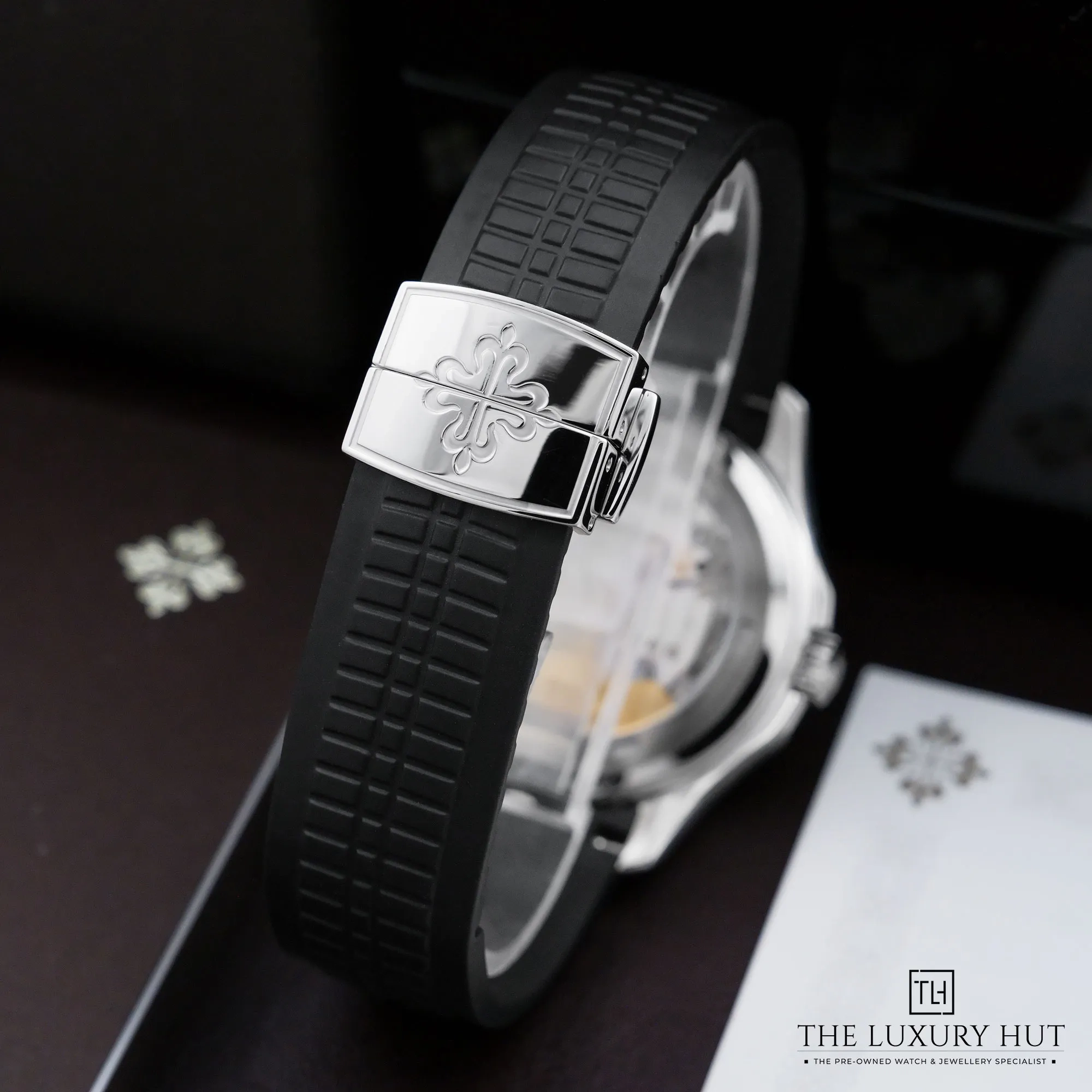2026 10 6c95148c 6c70 4f02 8365 b1fb307e88d8Patek Philippe Aquanaut Travel Time 53134 e jpg webp