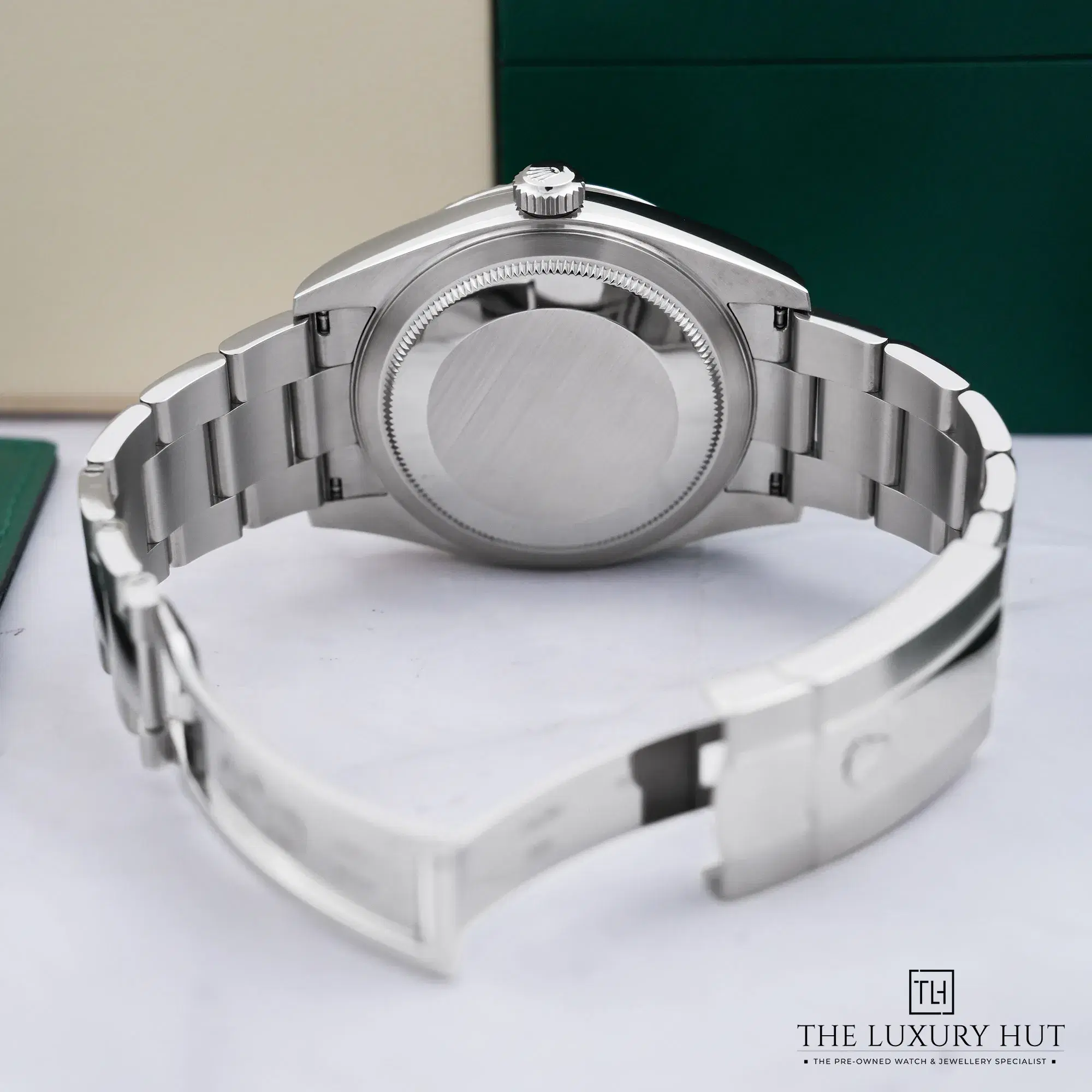 2026/10/7145bdfe-a868-45ac-8072-6b42a019a3a7Rolex_Sky-Dweller_Stainless_Steel_&_White_Gold_Black_53491-d.jpg.webp