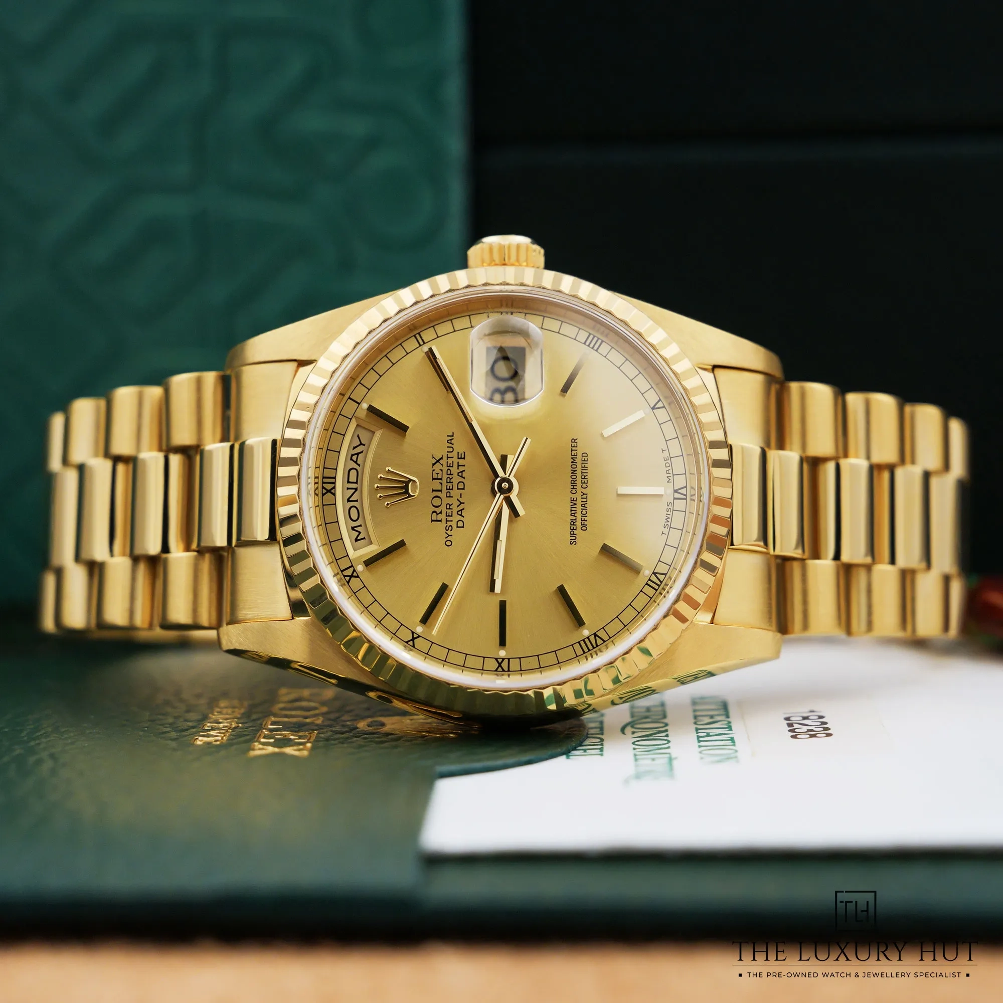 2026/10/724cb2ab-ebd1-477b-89a7-2dd011a14ad7Rolex_Day-Date_36_Yellow_Gold_Champagne_Baton_53413-c.jpg.webp