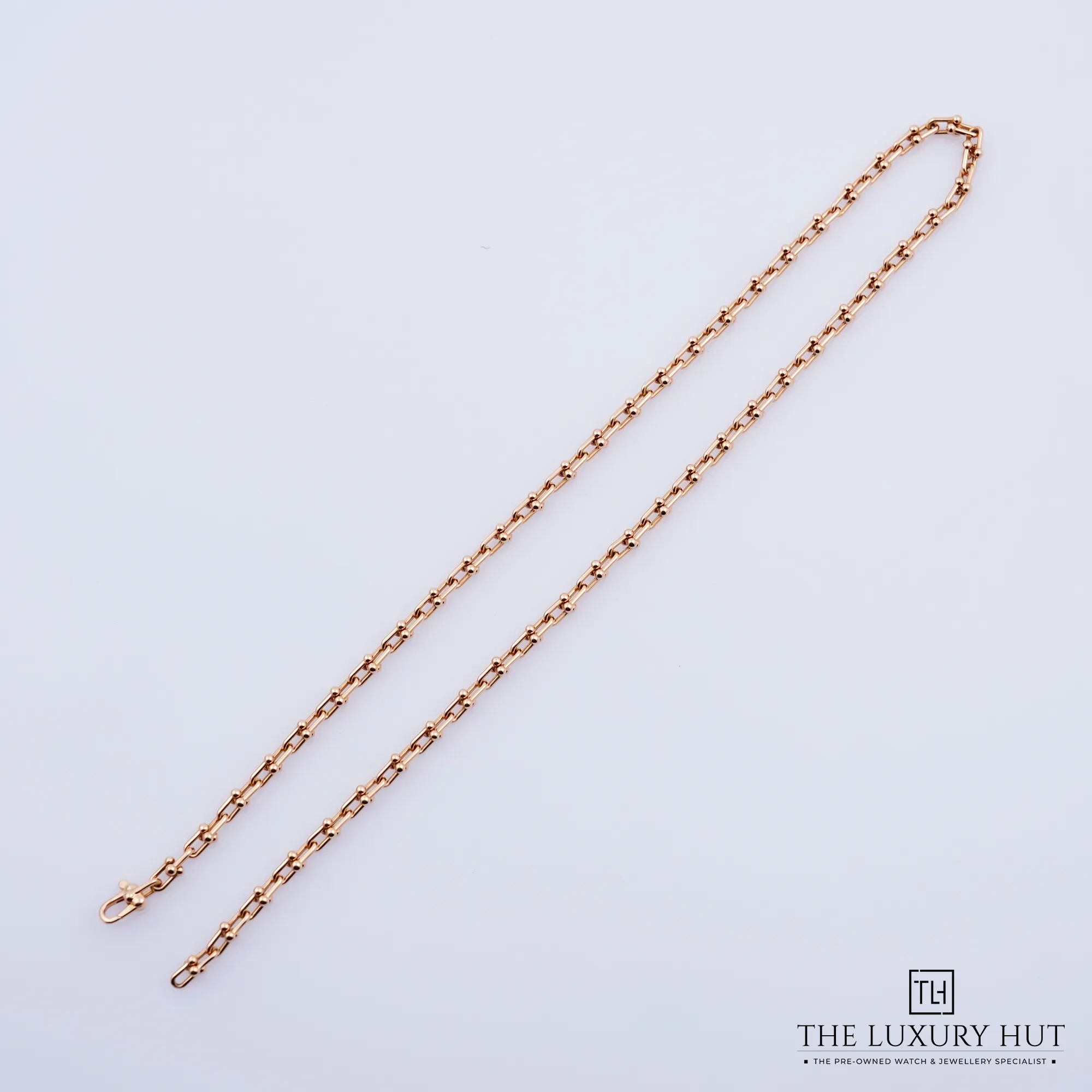 2026/10/75bc919f-21b7-4716-aafd-684935d2a960Tiffany_&_Co._HardWear_Micro_Link_Rose_Gold_Necklace_53511-b.jpg.webp