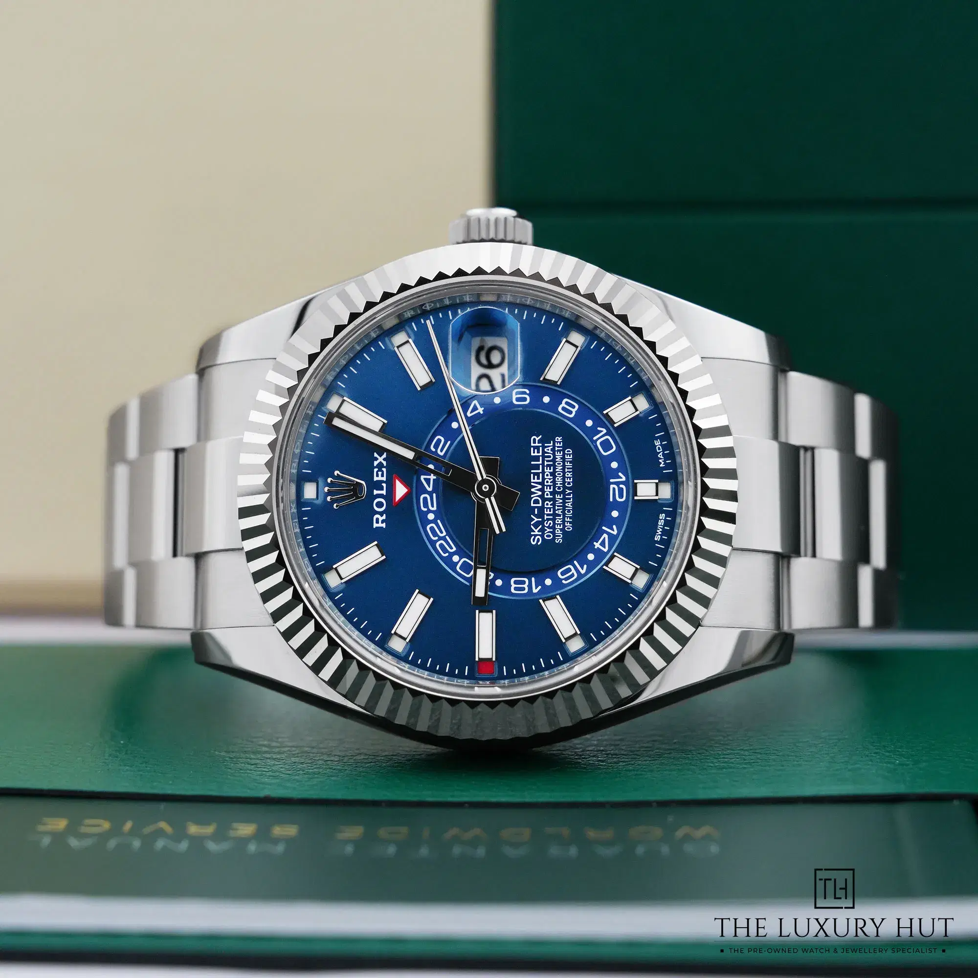 2026/10/7614880a-0107-49a3-a817-aa96a1f09925Rolex_Sky-Dweller_Steel_White_Gold_42mm_Blue_Dial_LB1059-c.jpg.webp