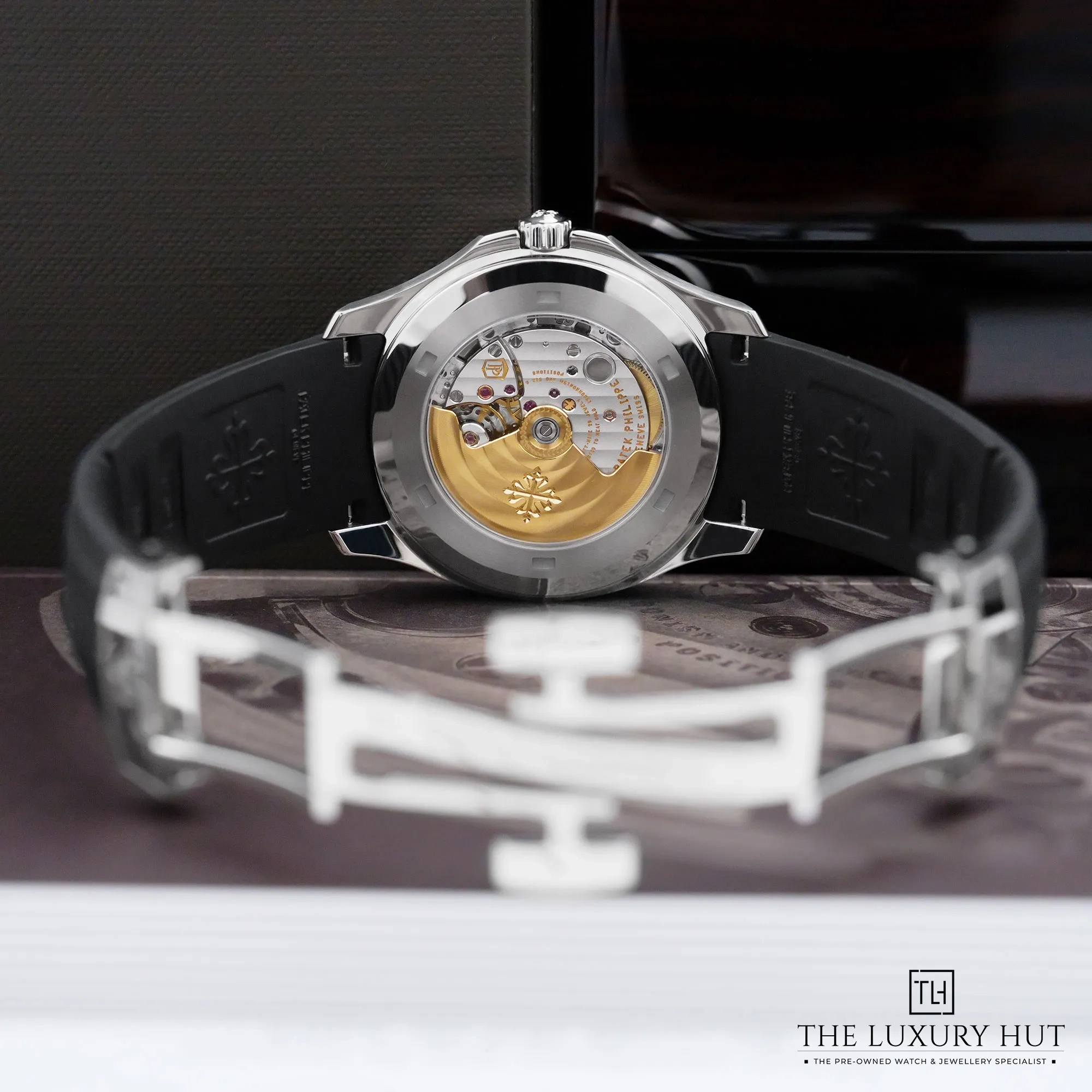 2026/10/7846cf8f-88bd-4083-8192-4f70fcb5a84aPatek_Philippe_Aquanaut_Charcoal_Grey_Dial_53515-d.jpg.webp