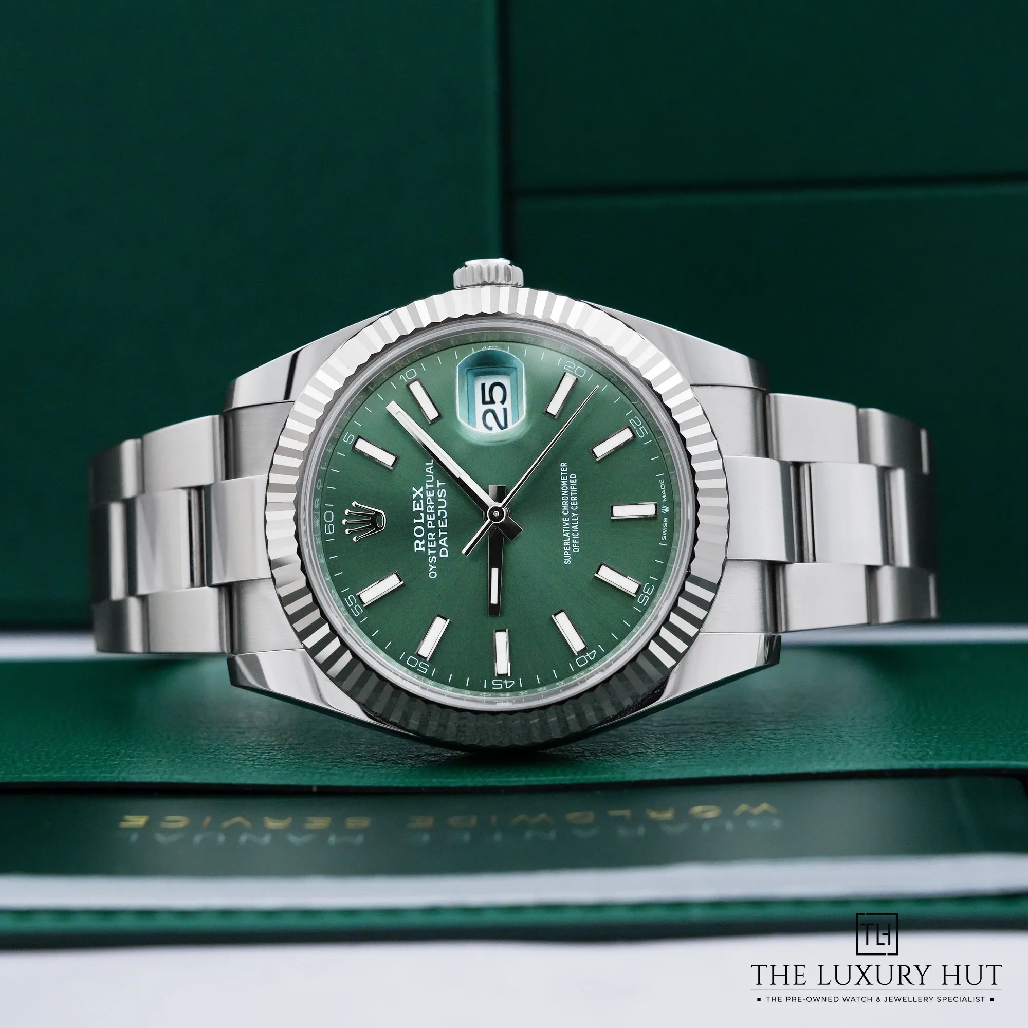2026 10 7f261c8d 8aa2 4450 ae70 47ca864eab3eRolex Datejust 41 Steel White Gold Mint Green 53527 c jpg webp
