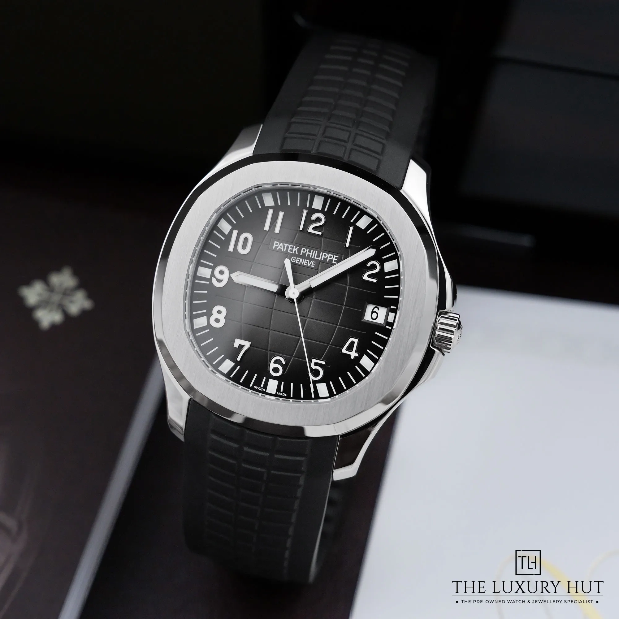 2026/10/8b8d4554-4226-4d86-aafd-c6bbb5631651Patek_Philippe_Aquanaut_Charcoal_Grey_Dial_53515-b.jpg.webp