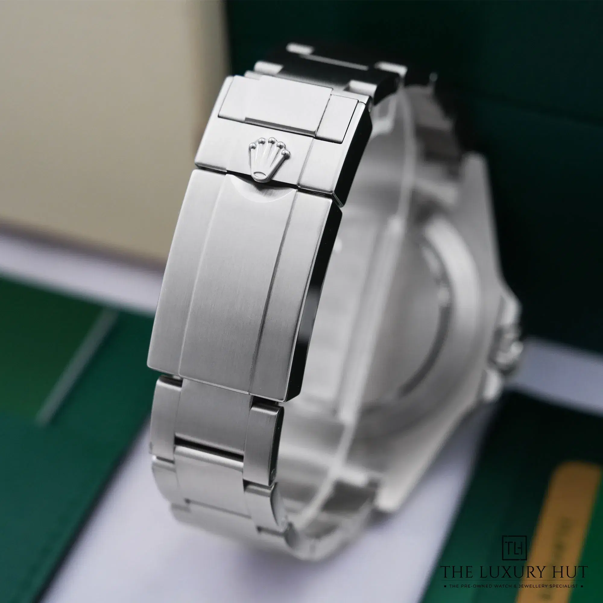 2026/10/8d61cf06-ef54-4580-9653-a8155eef60c6Rolex_Explorer_II_Steel_42mm_Black_Dial_53536-e.jpg.webp