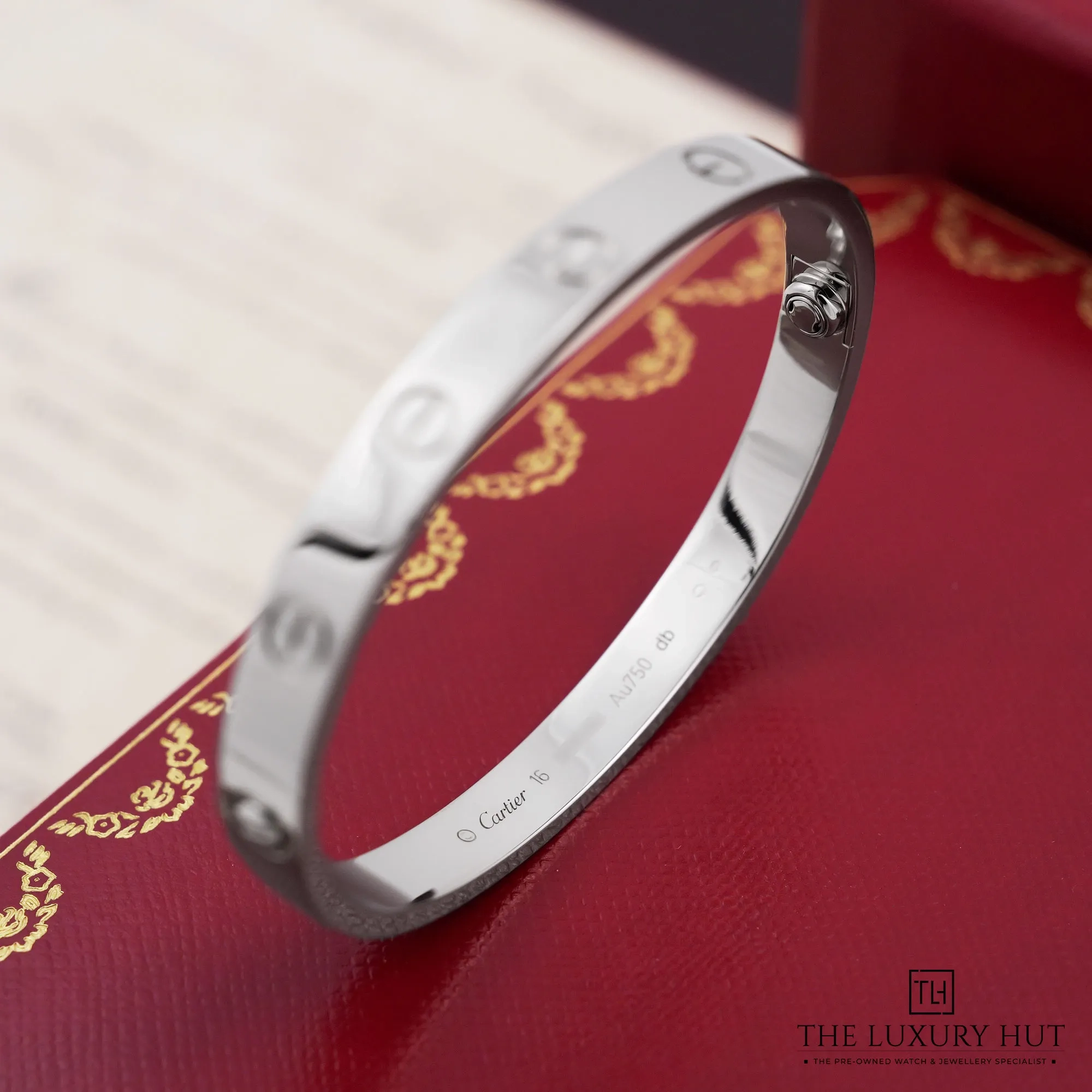 2026/10/9056e7f1-e48d-47b1-abcf-6bd5c3fe58eeCartier_18ct_White_Gold_LOVE_Bangle_LB1029-c.jpg.webp