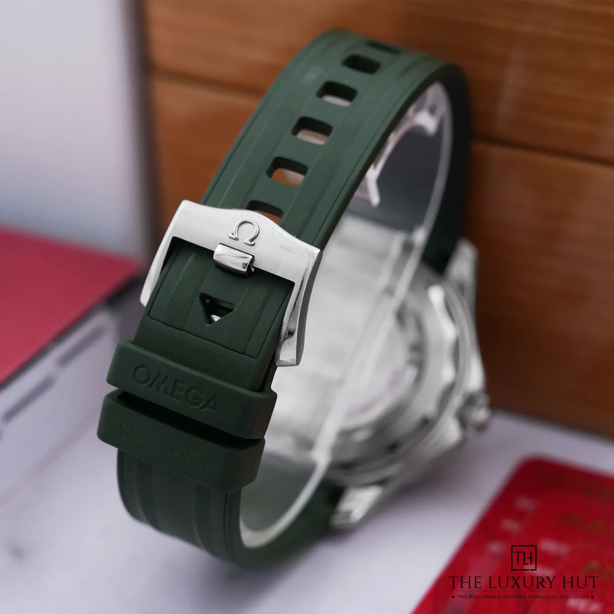 2026/10/91a18fbe-8a8b-46d3-98ac-2d56f8124870Omega_Seamaster_Diver_Steel_42mm_Green_LB1090-f.jpg.webp