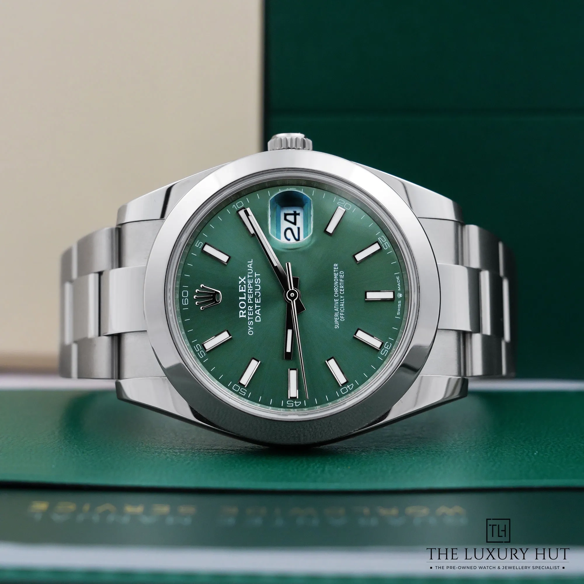 2026/10/a62539b3-4ca4-4a84-8fcd-a95694c059f3Rolex_Datejust_Stainless_Steel_41mm_Green_Baton_53414-c.jpg.webp