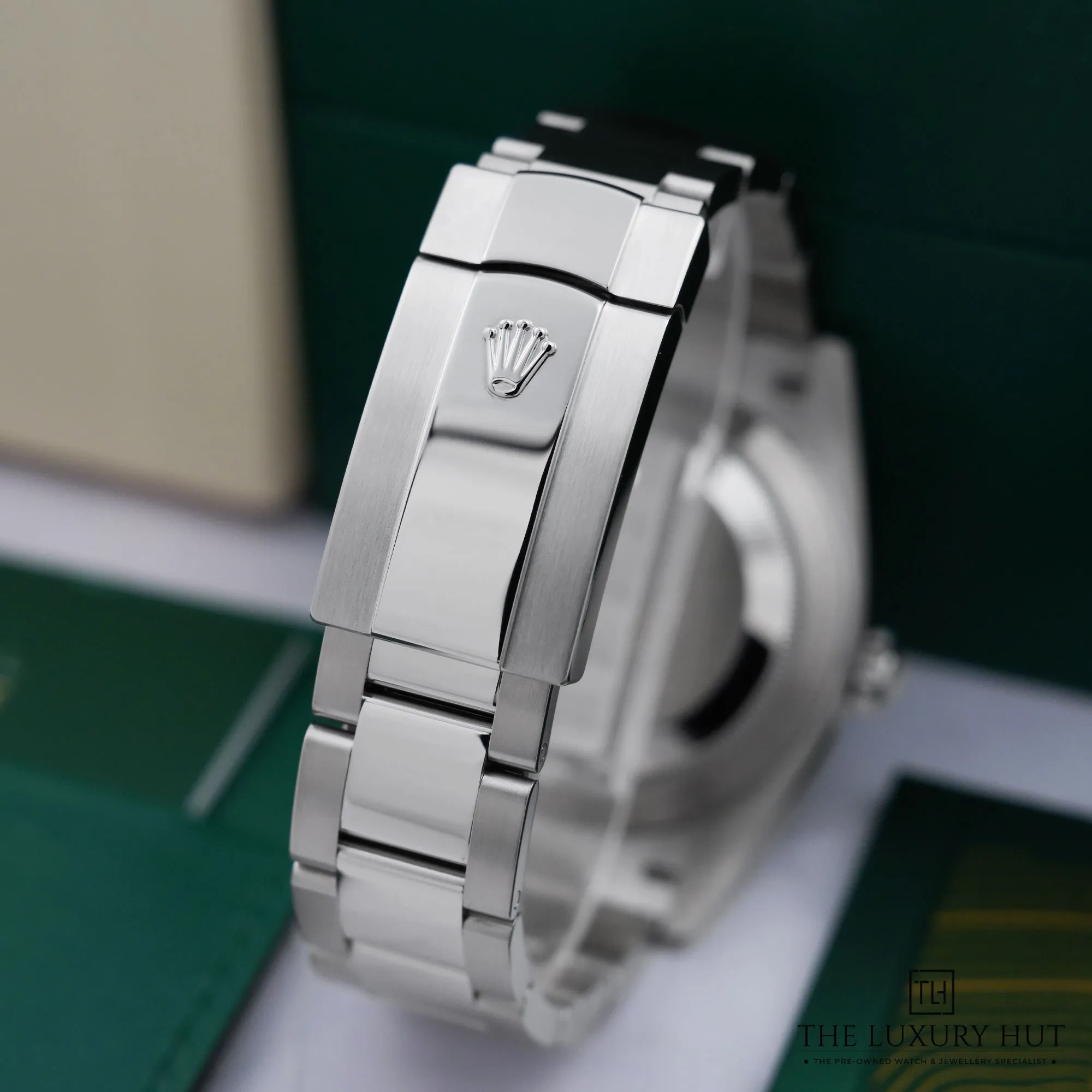 2026/10/b3e468d0-0bab-48fe-8ee3-5945fbd3875bRolex_Datejust_Stainless_Steel_41mm_Green_Baton_53414-e.jpg.webp