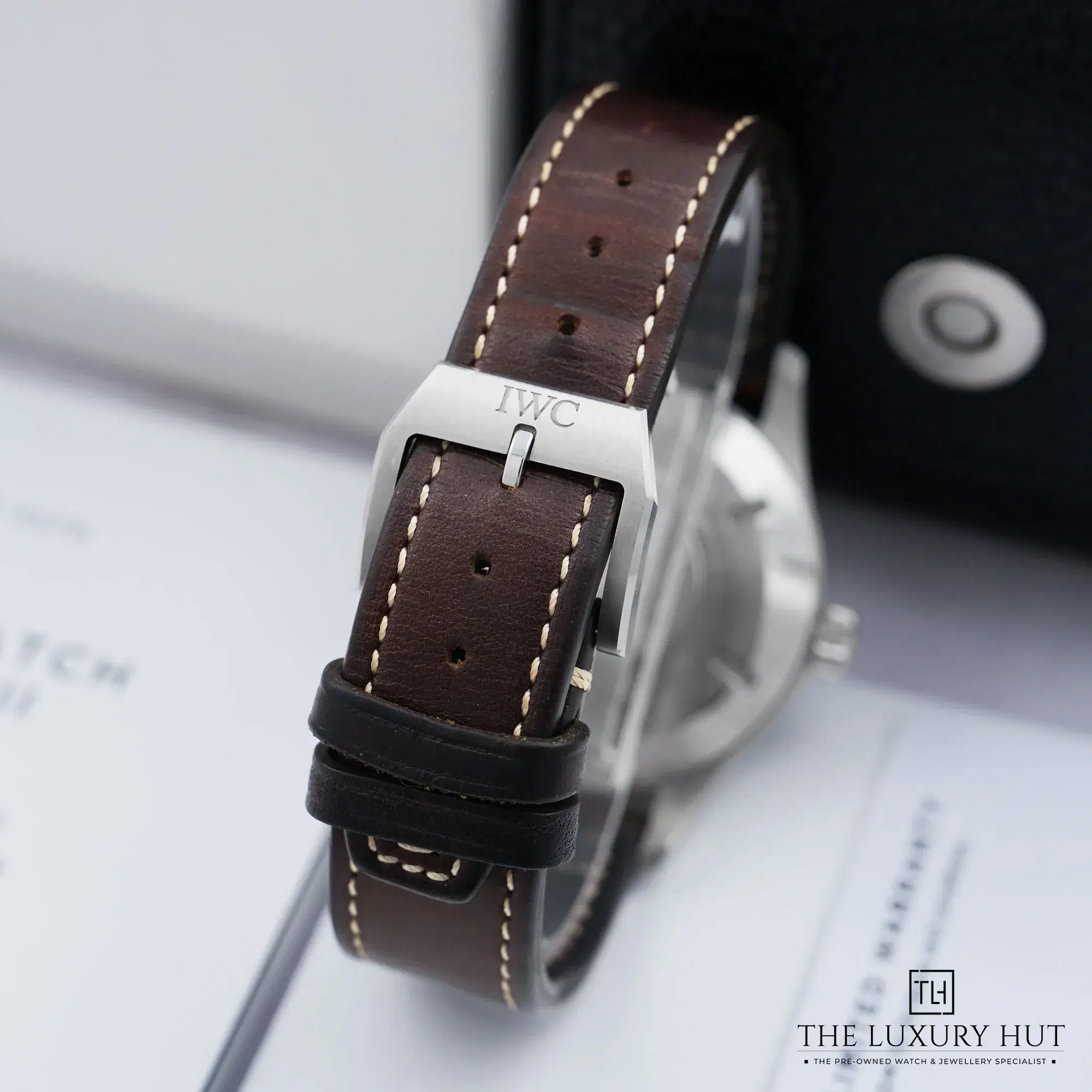 2026/10/b64bb2c5-bf0a-4aa8-842c-ee33db075d68IWC_Pilotâs_Mark_XVIII_Le_Petit_Prince_Midnight_Blue_53523-e.jpg.webp