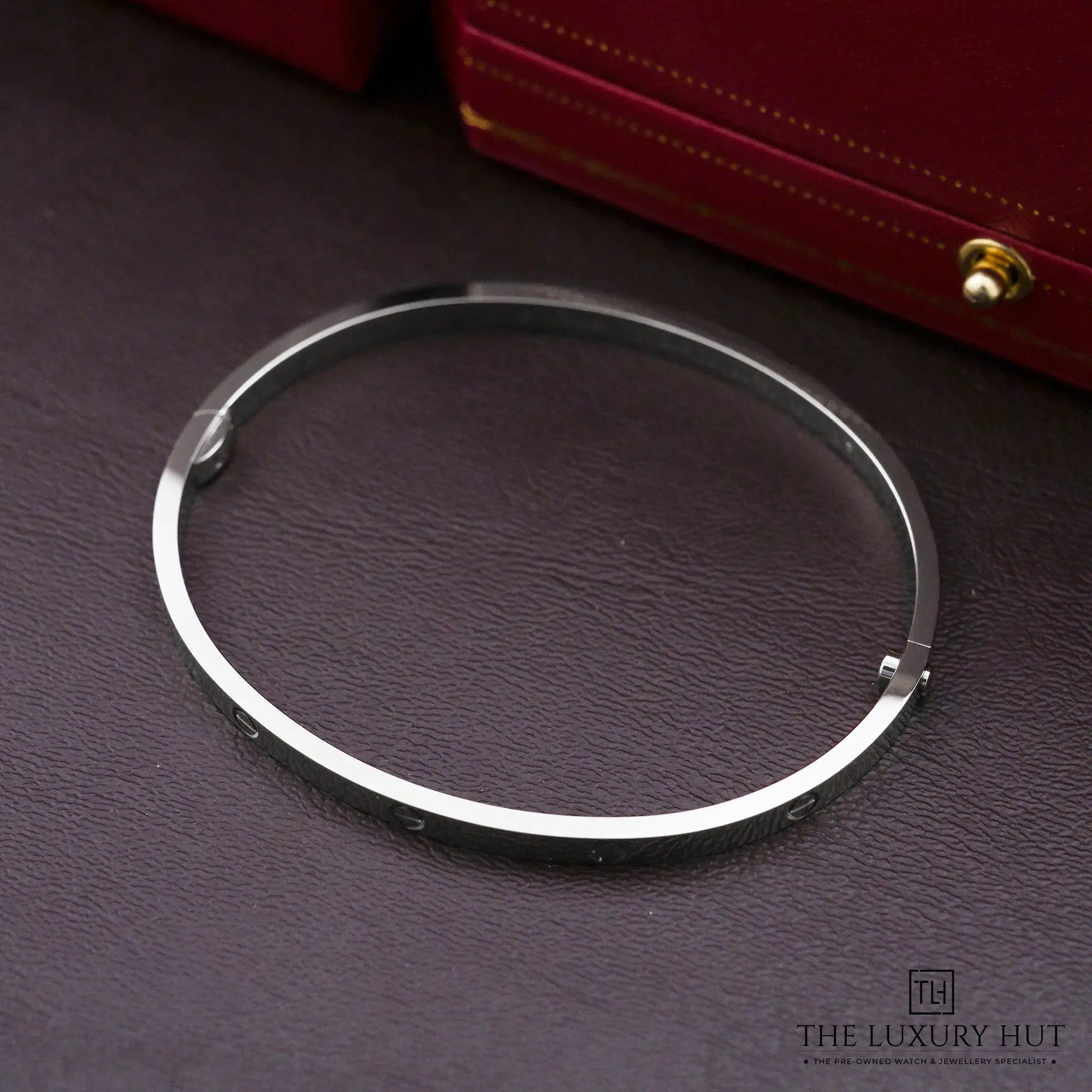 2026/10/b7bee856-f4ba-40ec-811c-5704db645f32Cartier_18ct_White_Gold_LOVE_Bangle_Small_53362-b.jpg.webp