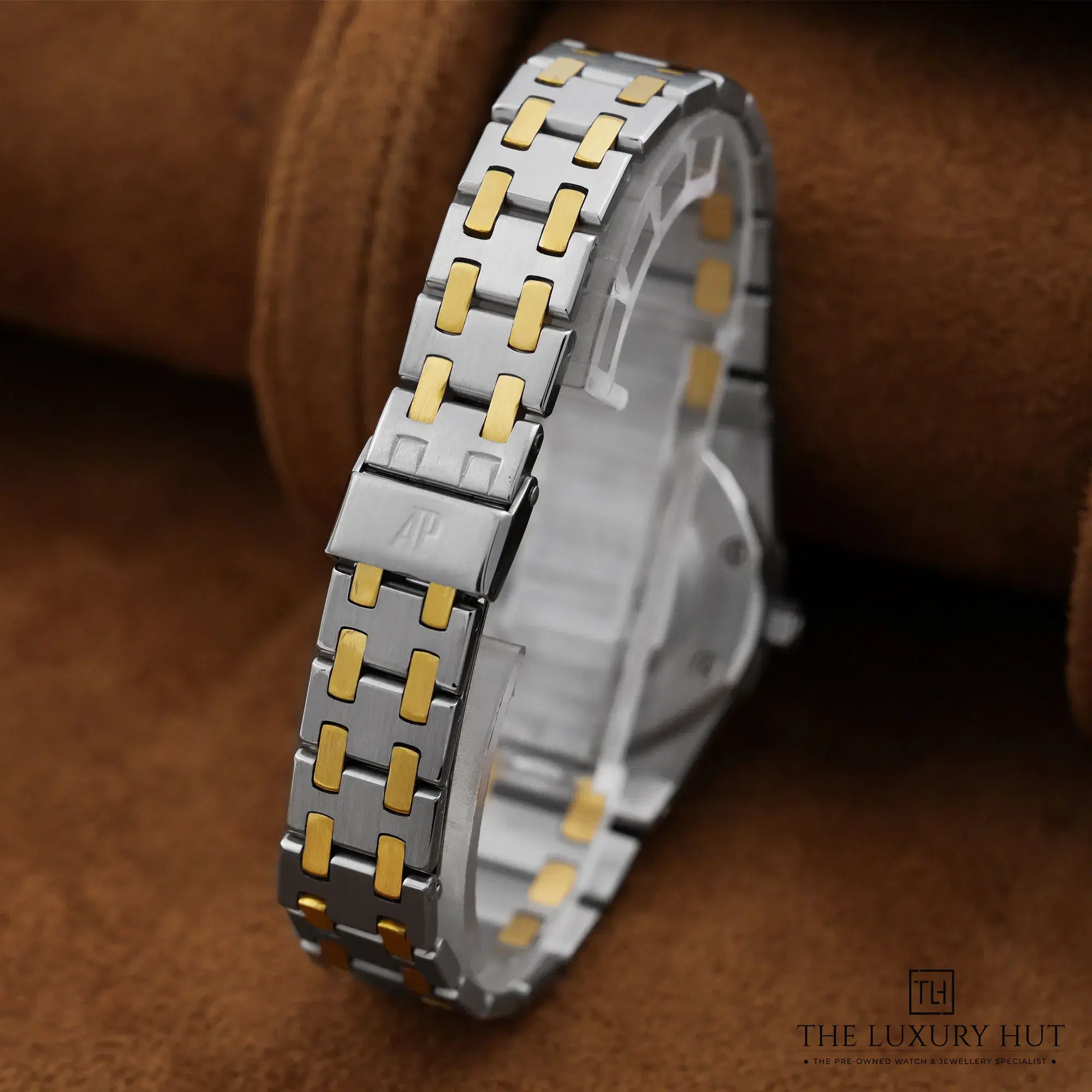 2026/10/c39d2ae2-232c-43e6-8307-6448cc8553b2Audemars_Piguet_Royal_Oak_Lady_Grey_53271-e.jpg.webp