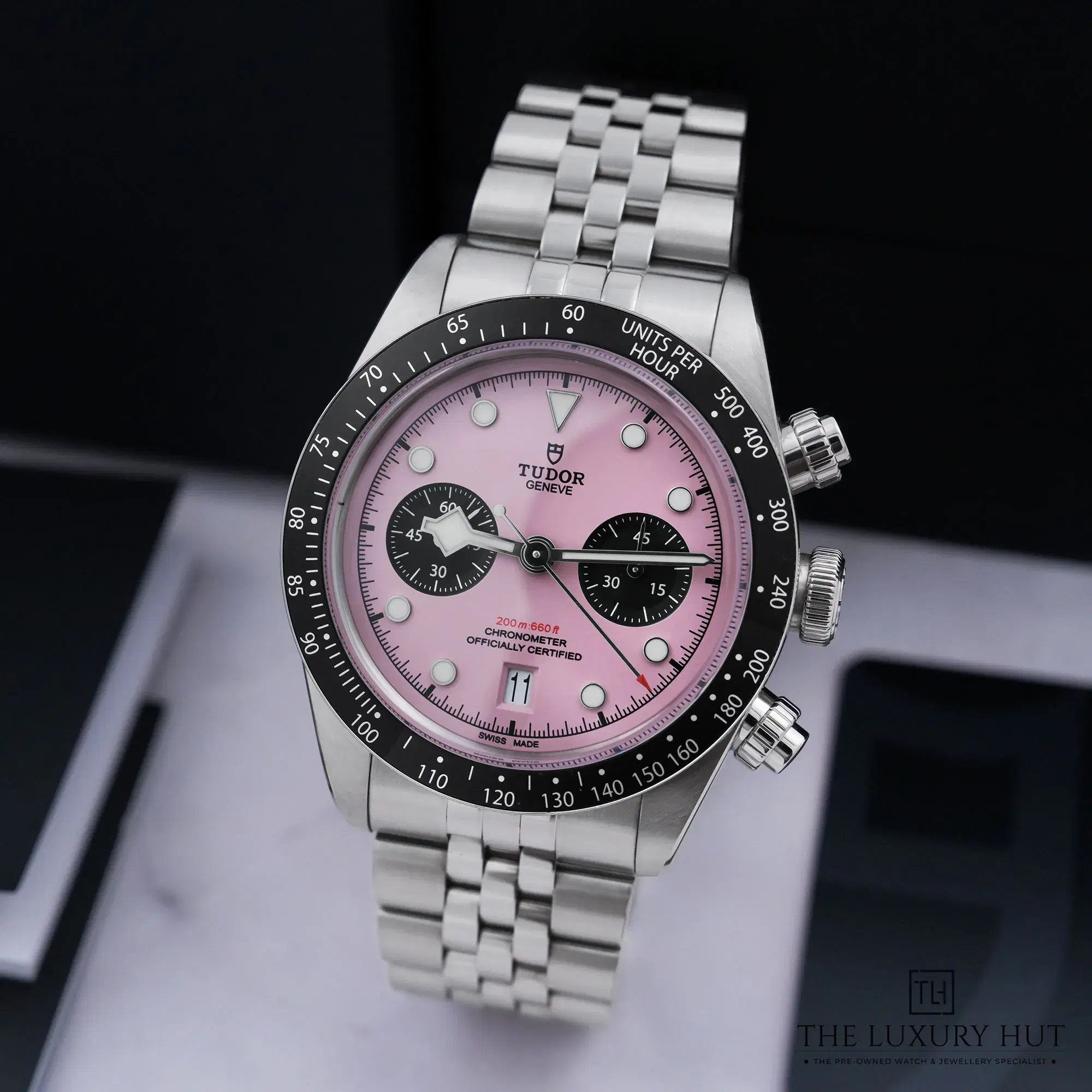 2026/10/cc72519f-4326-4e87-81f3-aec7967fa642Tudor_Black_Bay_Pink_Flamingo_53454-b.jpg.webp