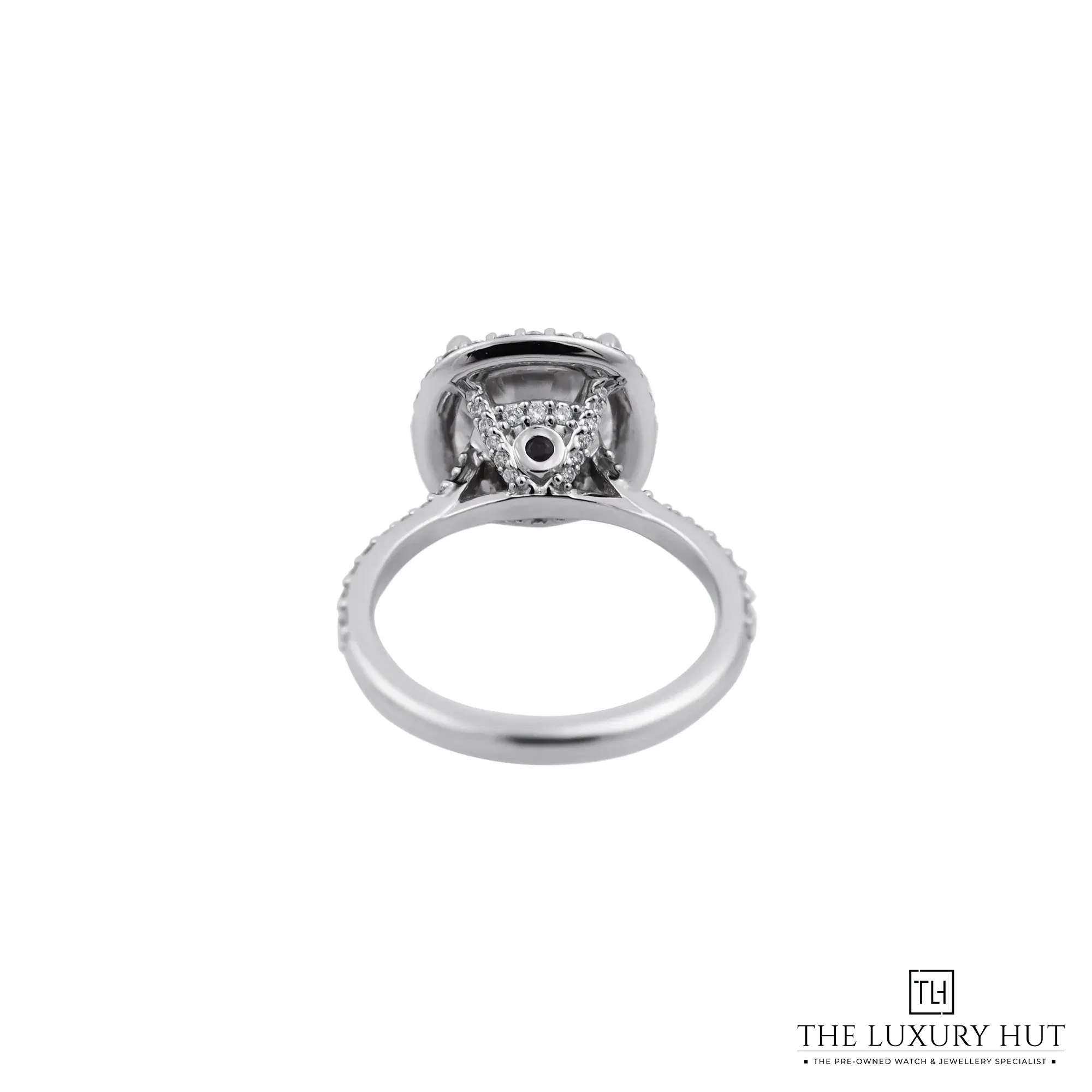 2026/10/cdd641f1-f6e7-4070-9e9b-91b3d8749f3fPlatinum_Diamond_Halo_Engagement_Ring_LB999-b.jpg.webp