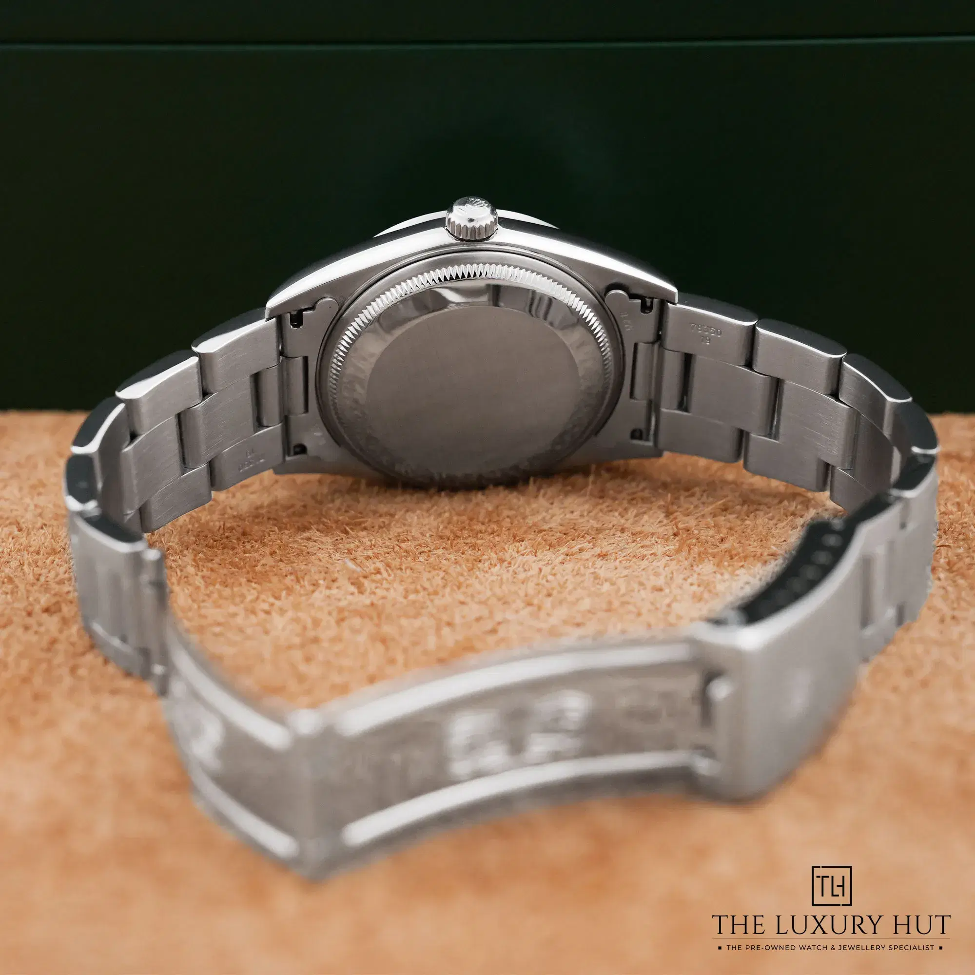 2026/10/d4ddd016-a829-4033-b0ab-d739d228f278Rolex_Oyster_Perpetual_Date_Steel_34mm_White_Dial_LB1007-d.jpg.webp