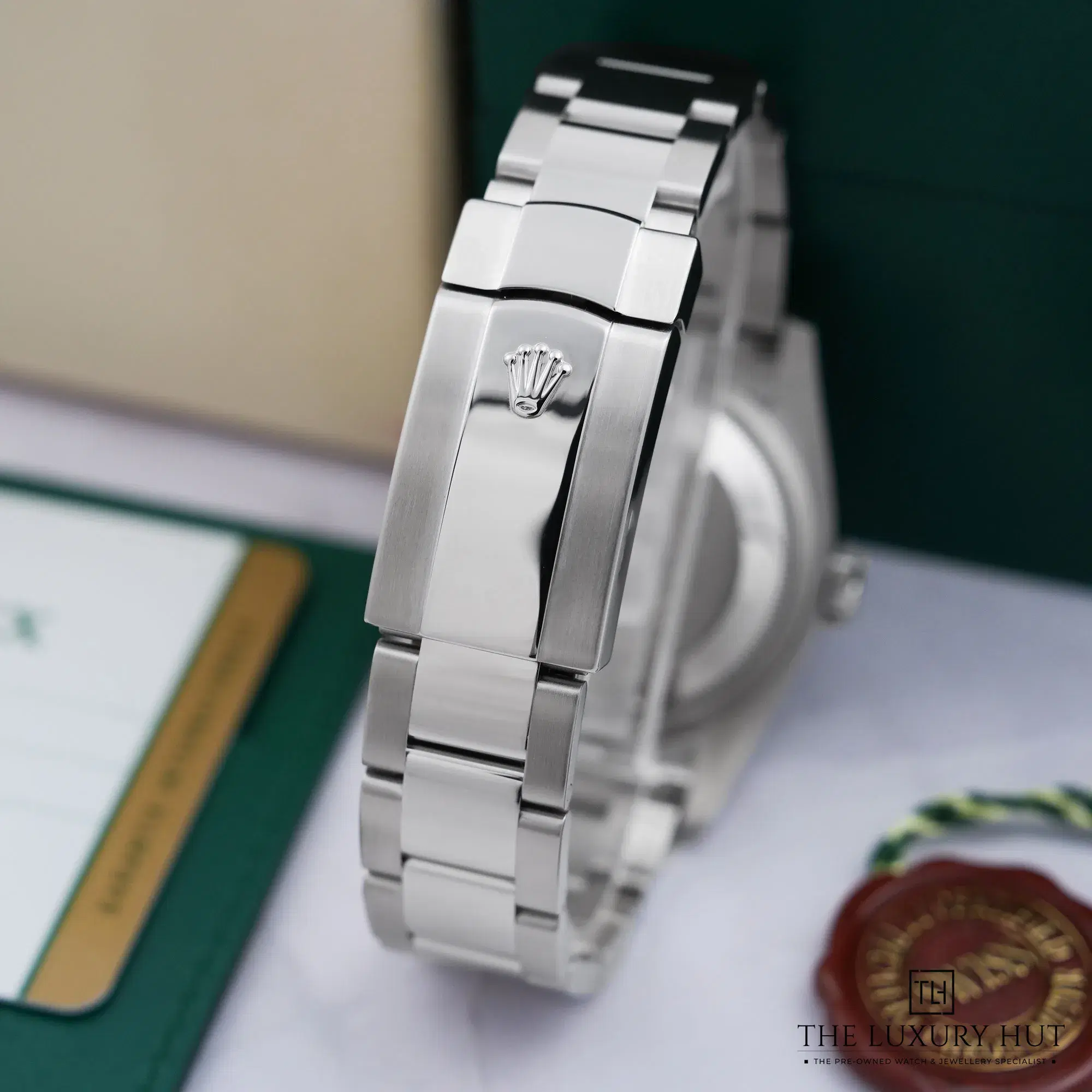 2026/10/e8d25631-9b87-440d-b126-412f2386bb33Rolex_Datejust_36_Stainless_Steel_Silver_Baton_53440-e.jpg.webp