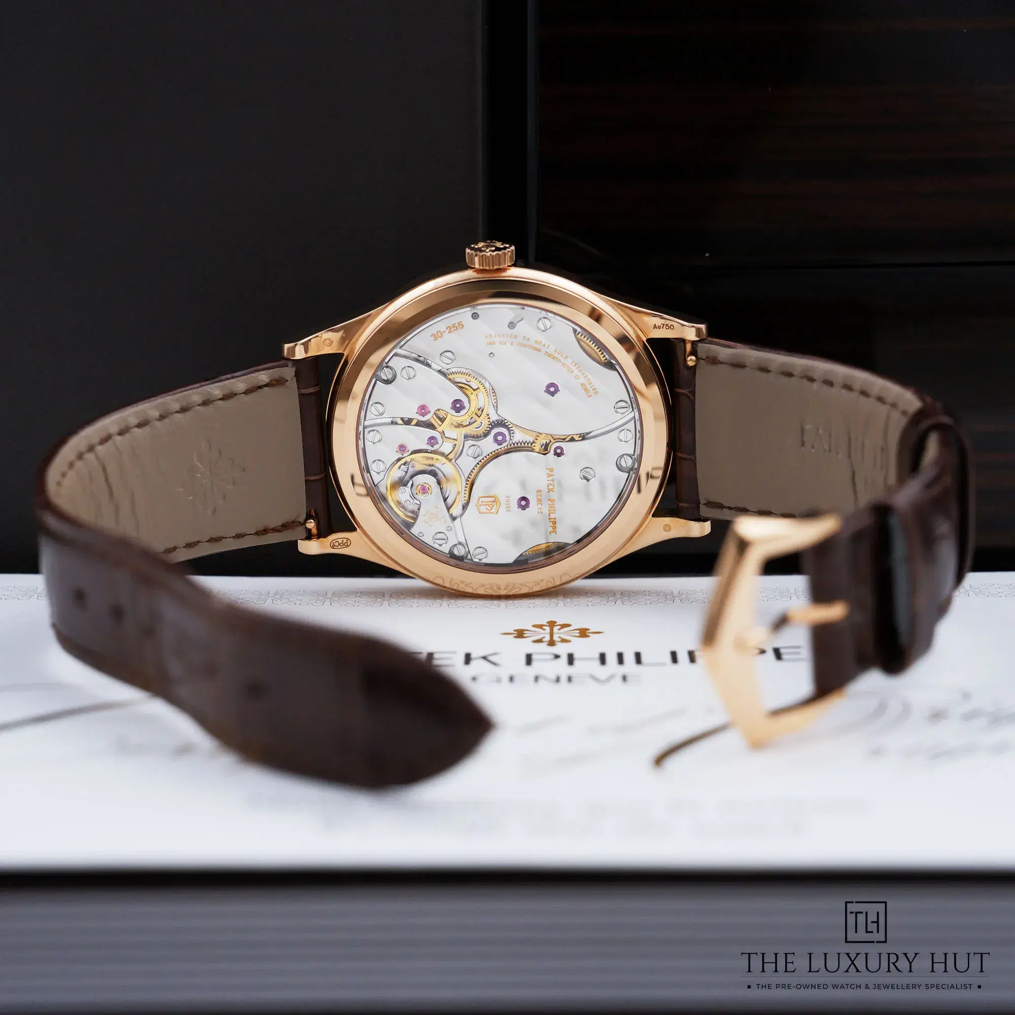 2026/10/ecebd8fb-2c21-4da0-b7ac-dfb8280f9729Patek_Philippe_Calatrava_Silvery_Grained_LB1083-d.jpg.webp