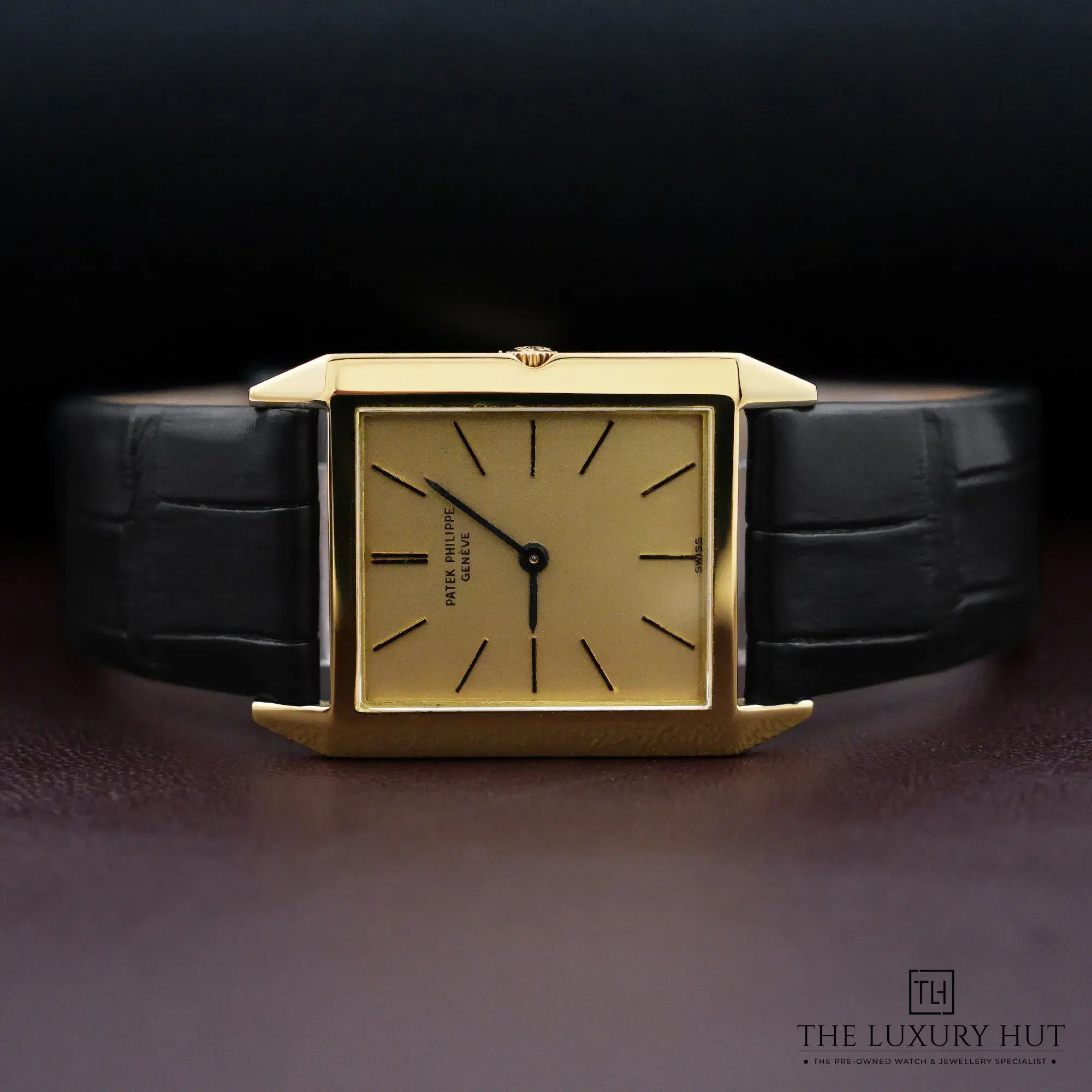 2026/10/f7bc2bf8-d9c2-43b3-a26e-79e44927f222Patek_Philippe_Gondolo_Champagne_Dial_53435-c.jpg.webp