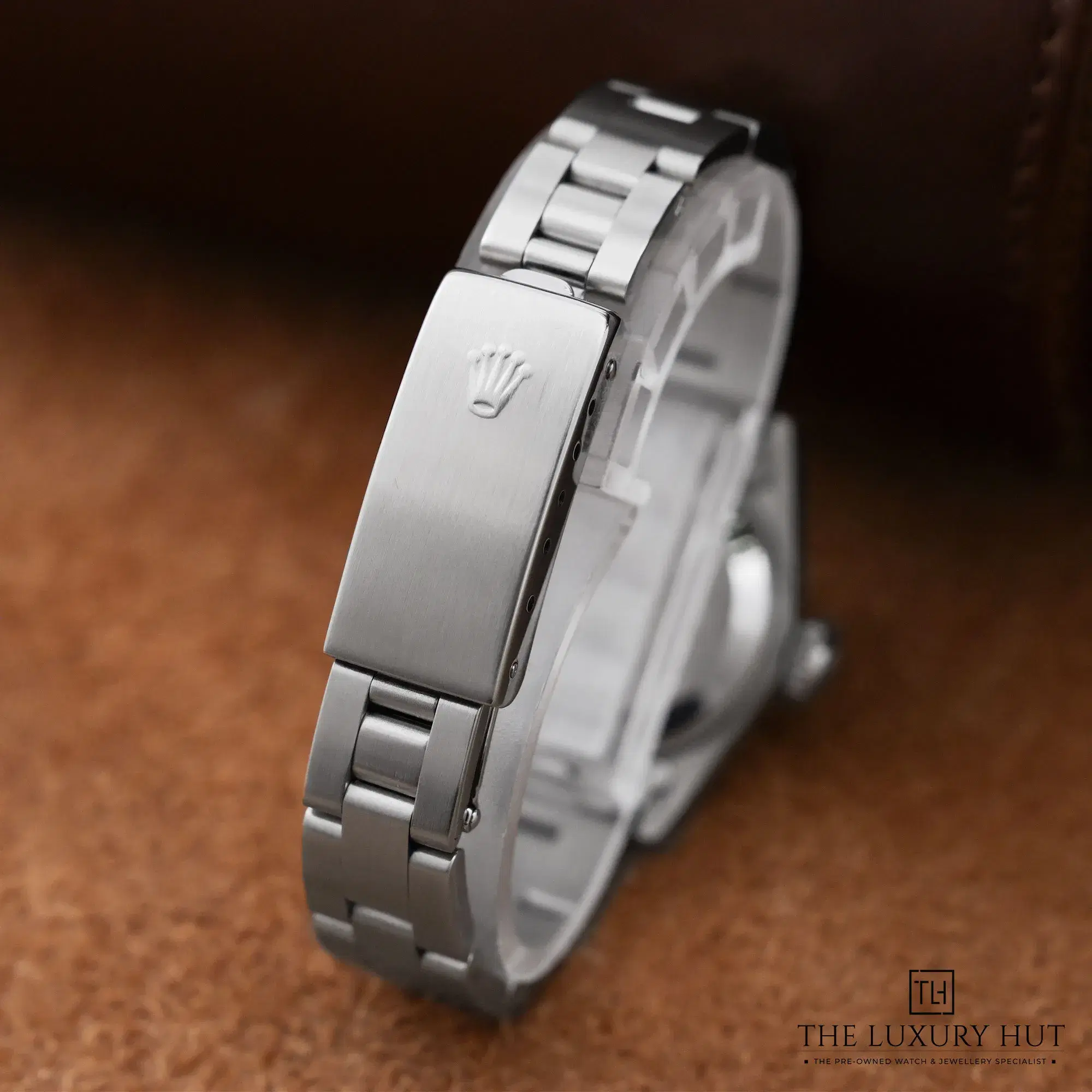2026/10/fd4c80e9-5c2b-4980-b99b-5c21b21f1caaRolex_Lady_Oyster_Perpetual_Steel_26mm_Black_53468-e.jpg.webp