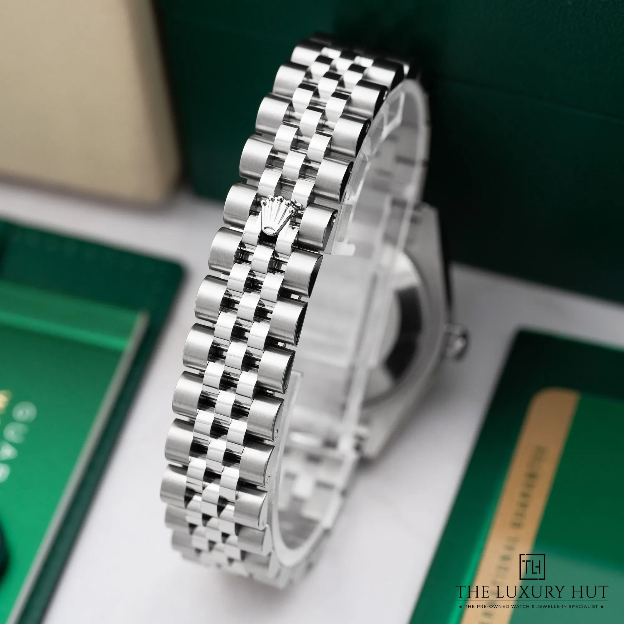 2b915022-62bd-4ac1-a02c-75aa4a74ede9Rolex_Lady_Datejust_Steel_Slate_Floral_Motif_Dial_LB778-d.webp