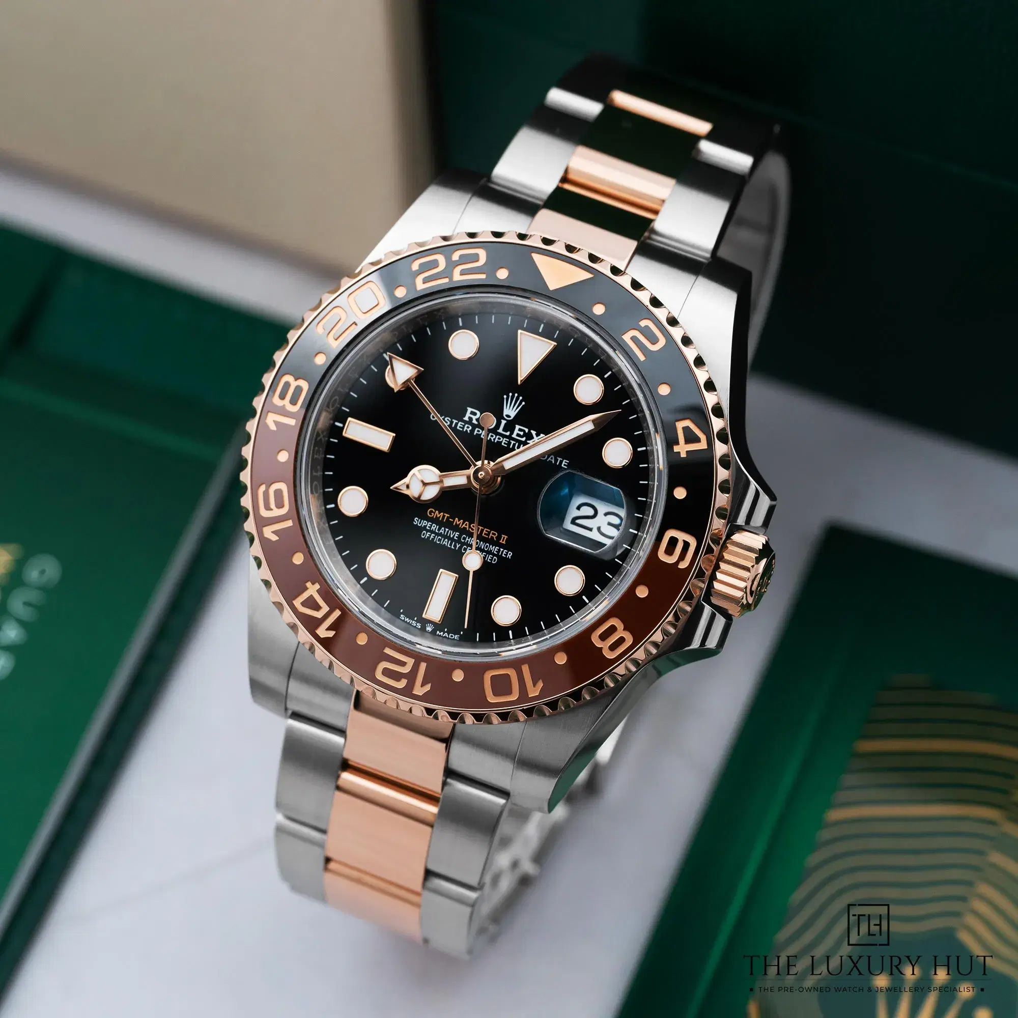 2e66a14f-2419-4c28-be1a-f01455cede06Rolex_GMT-Master_II_ROOTBEER_Bi-Metal_40mm_Black_LB733-b.webp