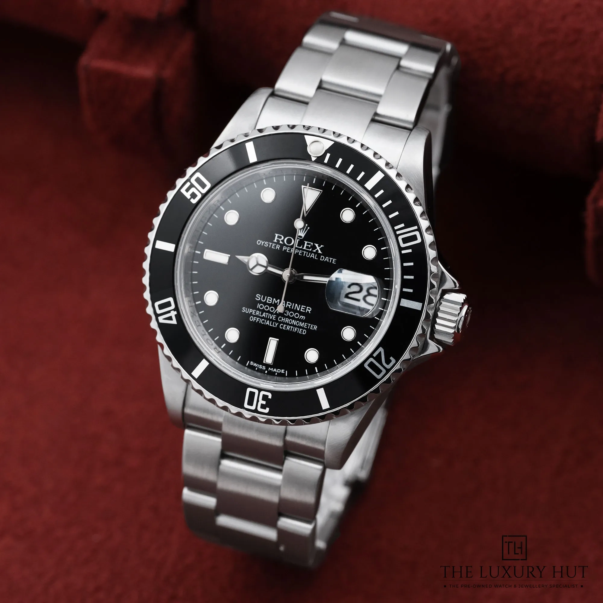 747525bc-a07f-4ba6-8796-46e7fa50dea2Rolex_Submariner_Date_Steel_40mm_Engraved_LB747-b.webp