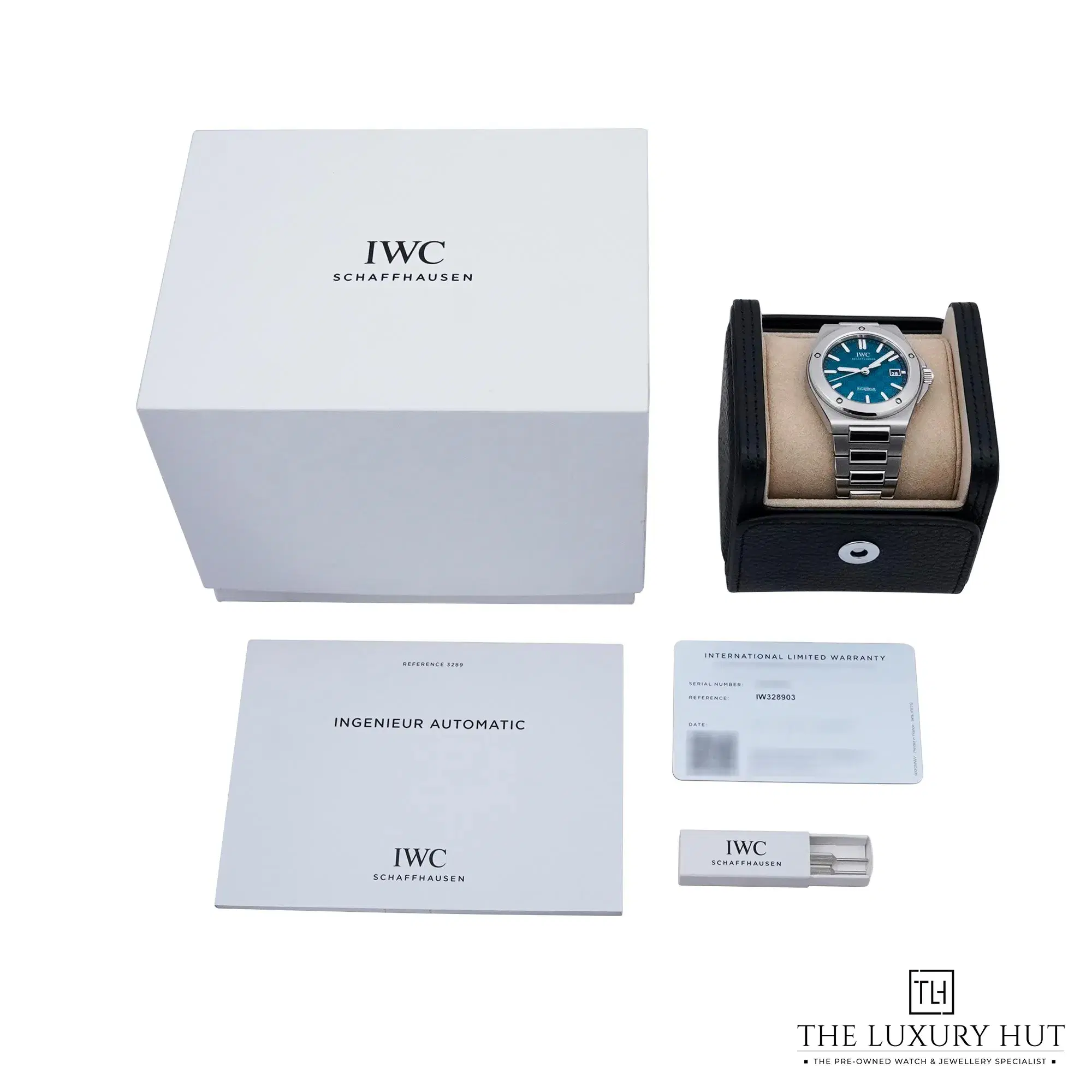 8142b89b-7d0f-4012-9cfe-88dab5c304a0IWC_Ingenieur_Automatic_Steel_Aqua_Textured_Dial_52410-e.webp