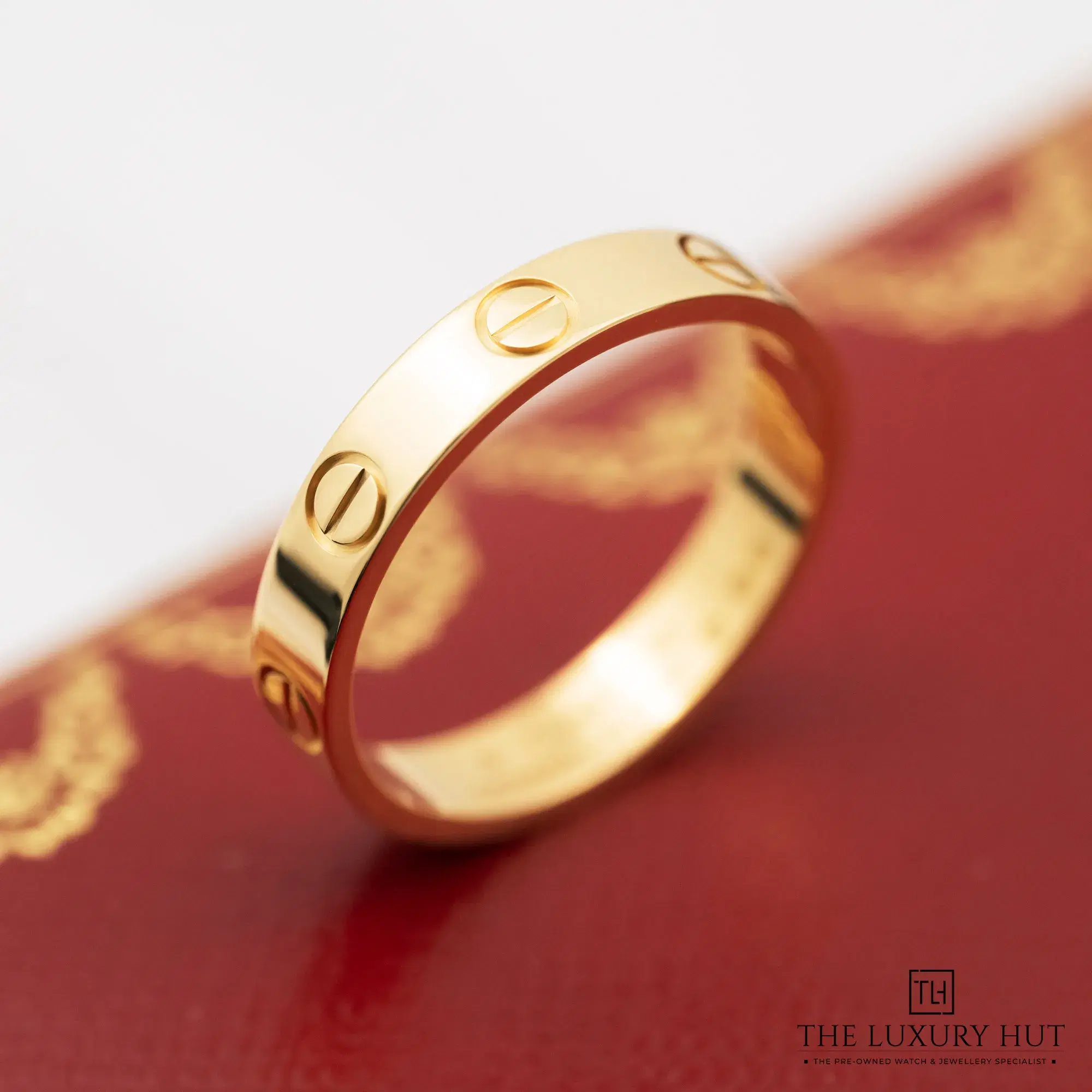 873a5a0b-b29c-4ec6-be0b-9dceca2a8b23Cartier_Love_Weddin_Ring_Yellow_Gold_52379-d.webp