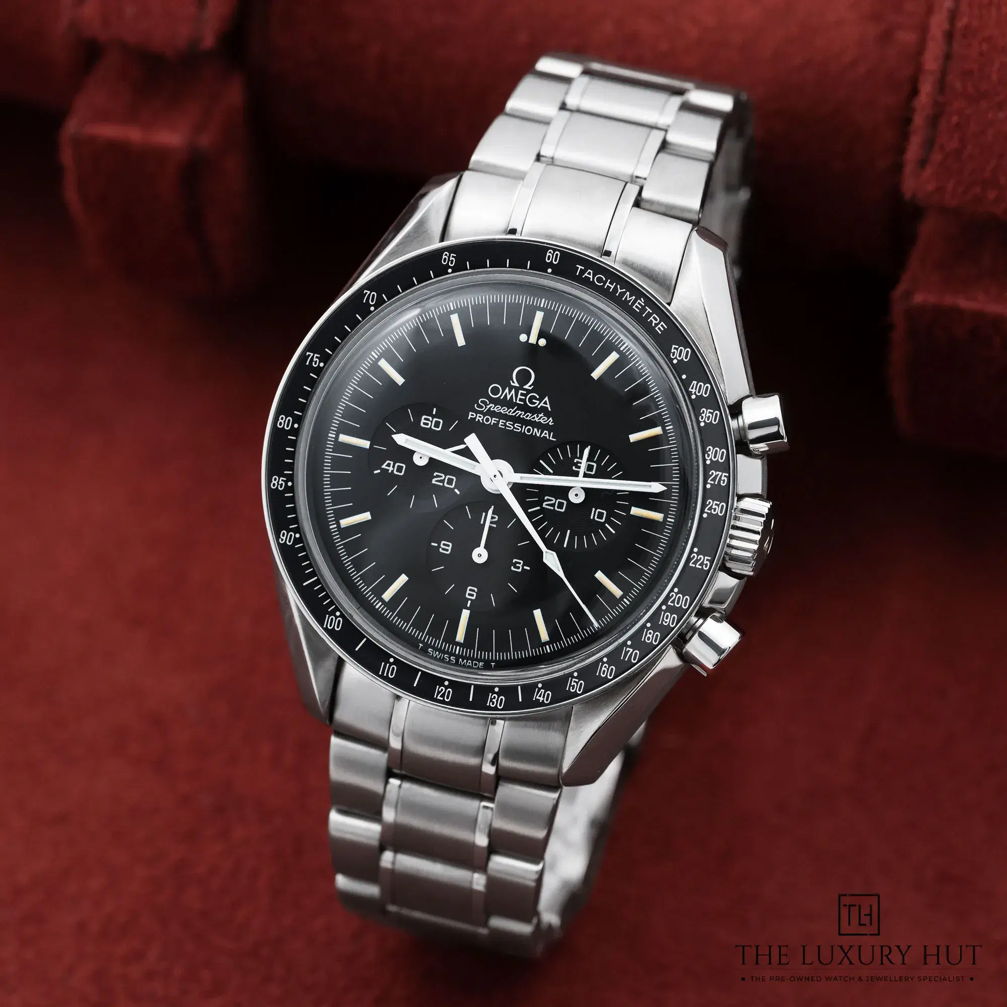 87d04c1c-3be6-4f56-95c5-3ba011ec5e1aOmega_Speedmaster_Moonwatch_Steel_Matt_Black_52389-b.webp