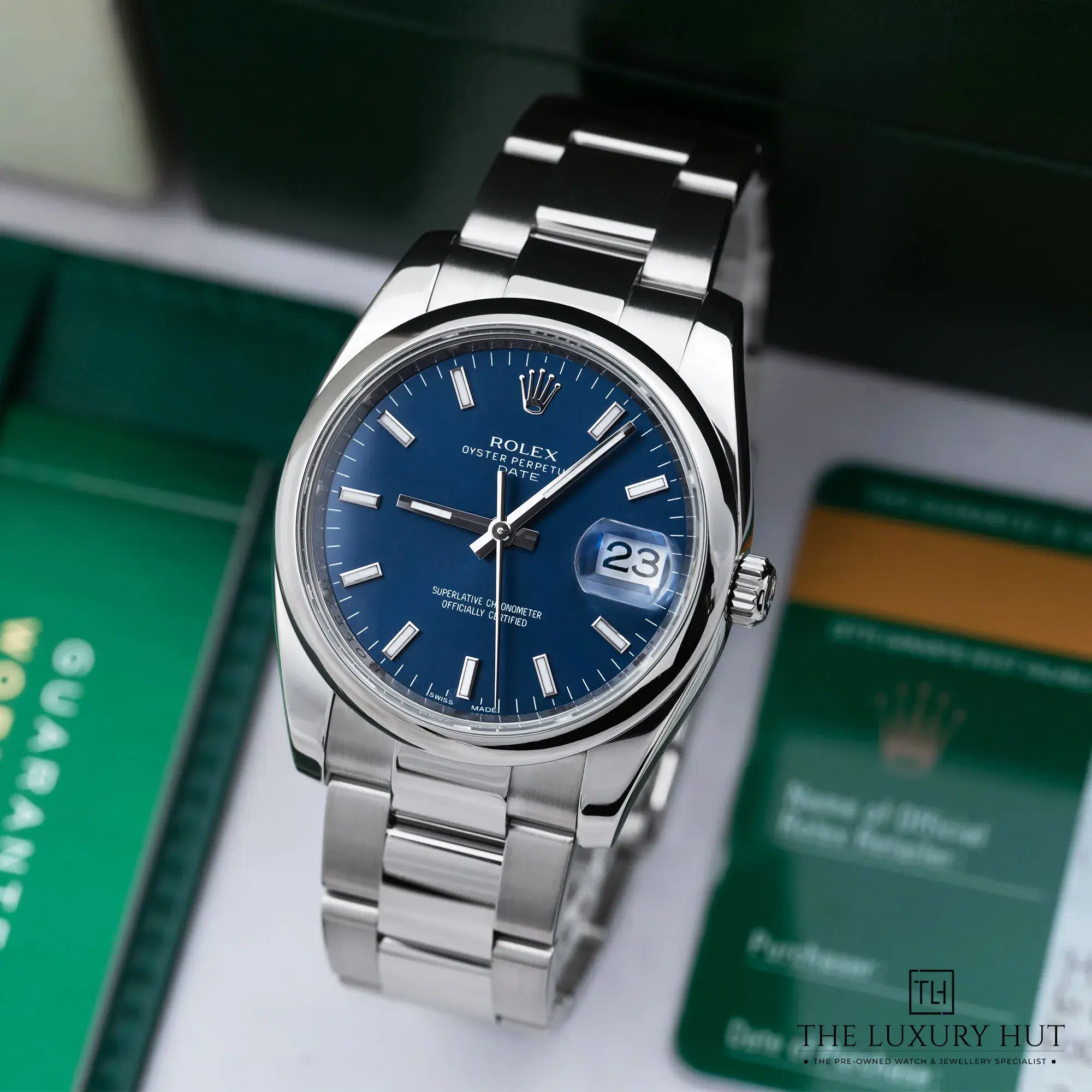 a4dd8f14-f29b-4073-a9db-6dd095e64816Rolex_Oyster_Perpetual_Date_Steel_34mm_Blue_52385-b.webp