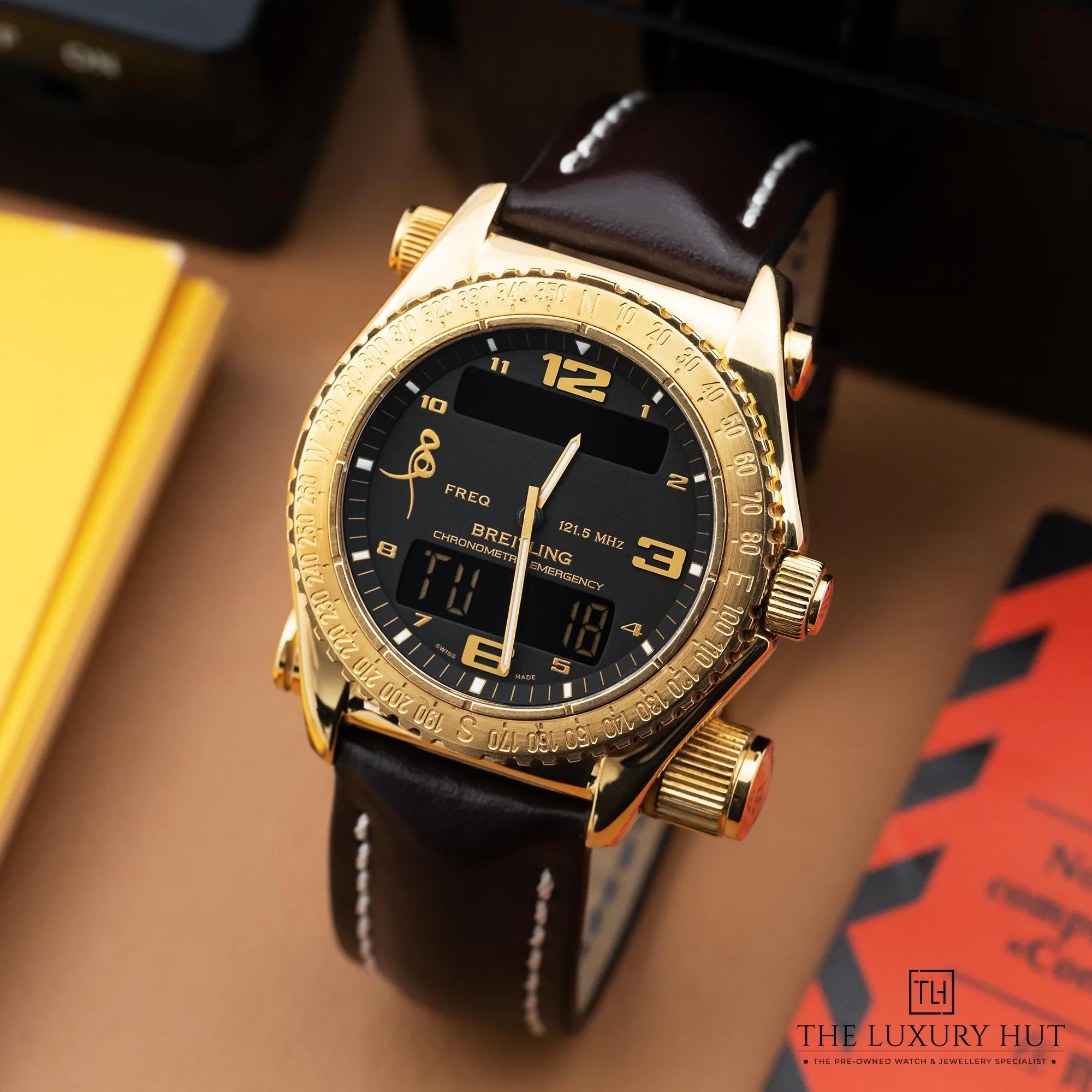 b7099767-9599-4347-81da-45da4c09bad8Breitling_Emergency_Jordanian_Military_Black_52412-b.webp