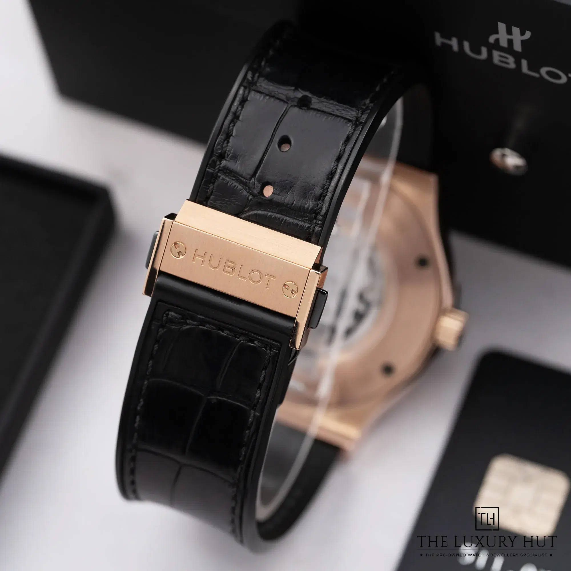 b8effa69-0de7-417b-9e15-46cade01e045Hublot_Classic_Fusion_Rose_Gold_45mm_Black_52463-d.webp