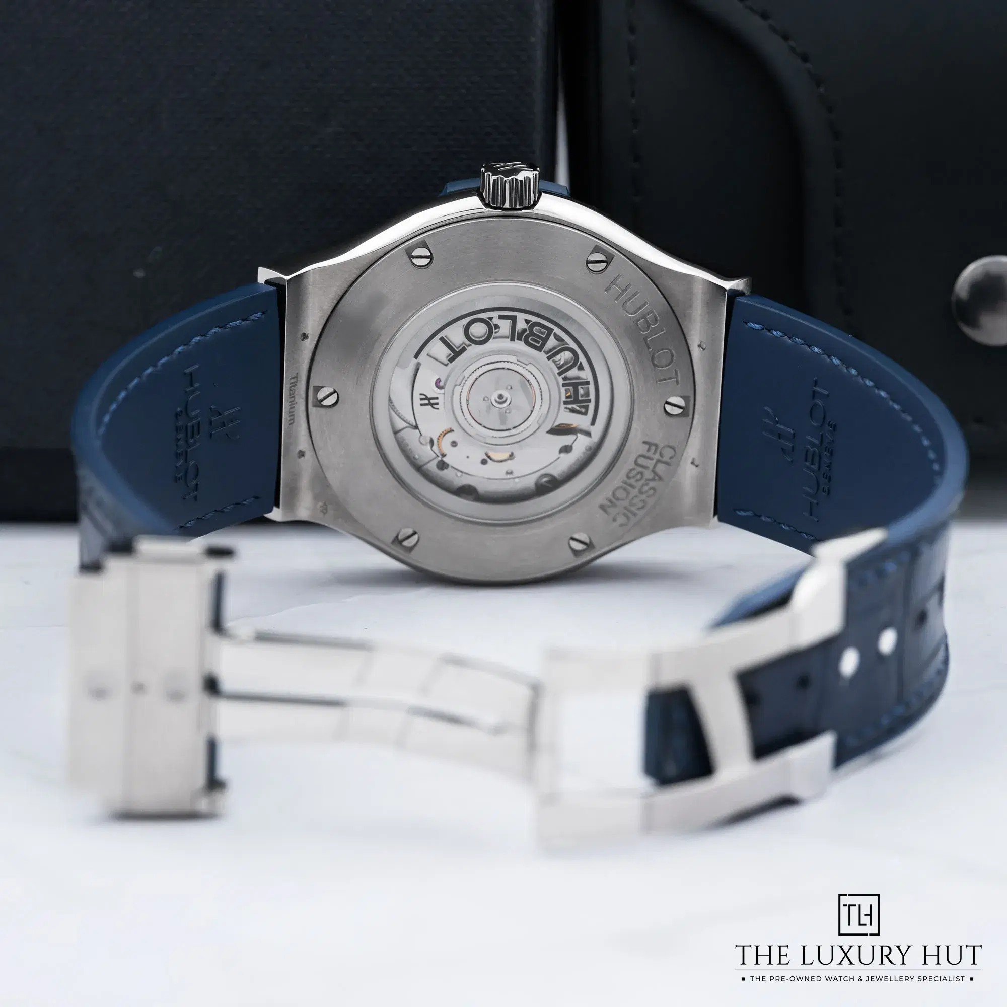 bbc3f43f-dc5d-46d6-a2e3-4f970f5cbe58Hublot_Classic_Fusion_Titanium_45mm_Blue_Baton_52400-c.webp