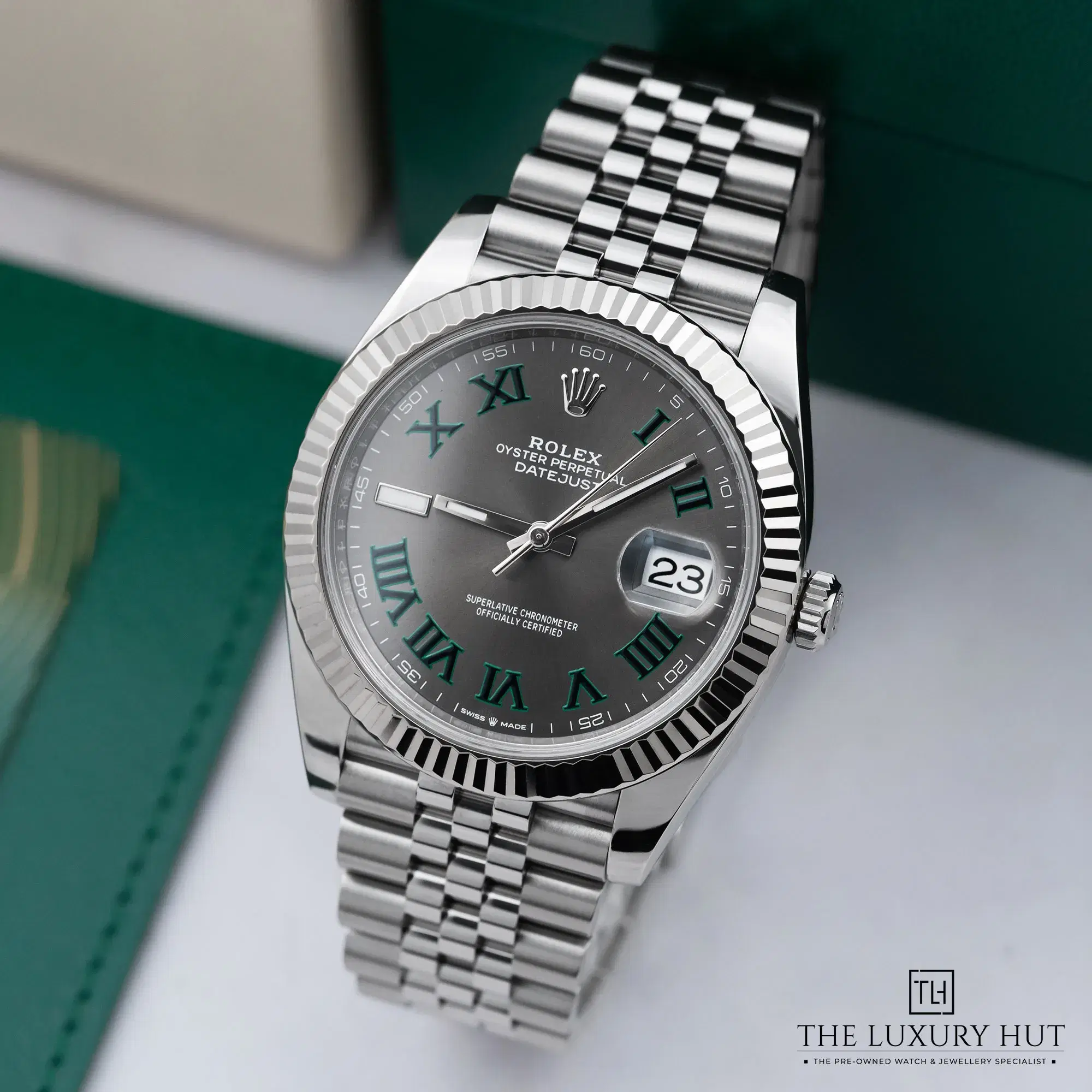 d0c61b80-0b13-481c-9a8e-fe0b58fe05eaRolex_Datejust_41mm_Slate_Wimbledon_Dial_52390-b.webp