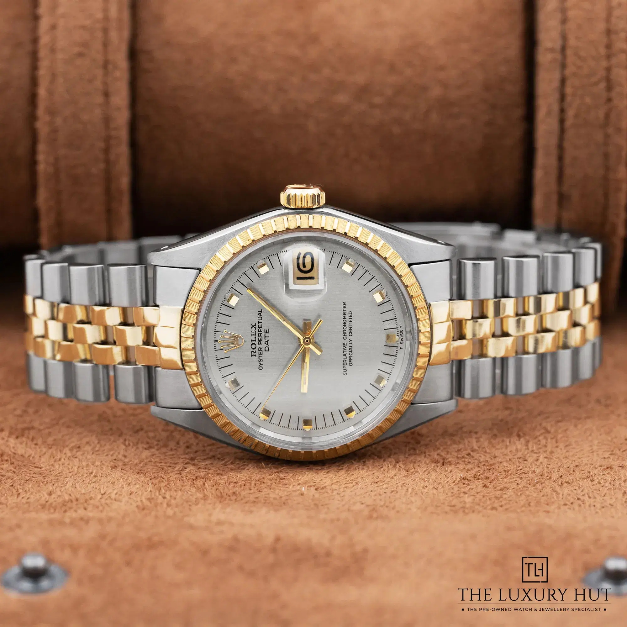 daae42b9-d331-487e-b336-de75c9223999Vintage_Rolex_Oyster_Perpetual_Date_Steel_Gold_Grey_LB751-e.webp